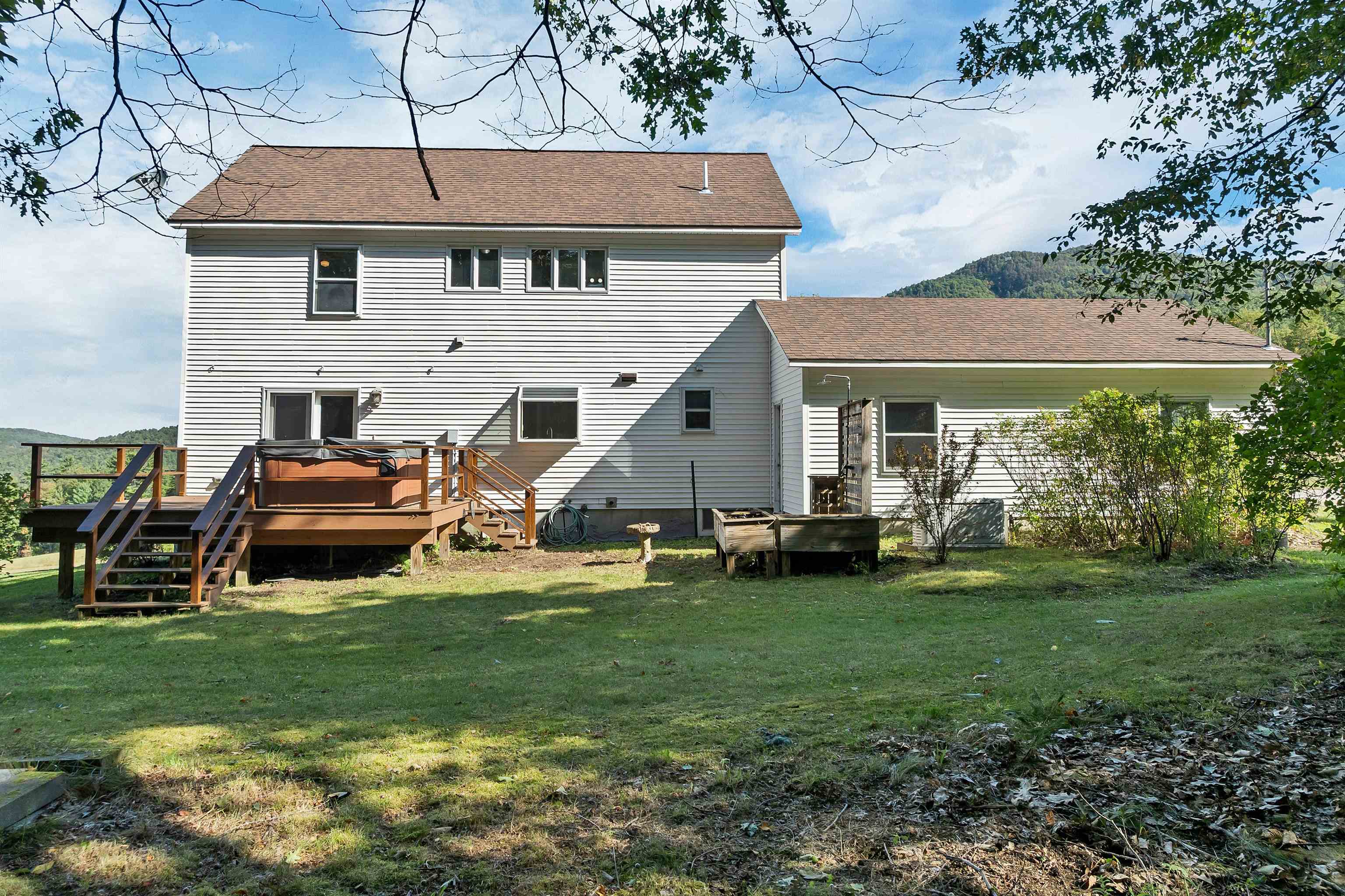 952 Plains Road Property Photo 7