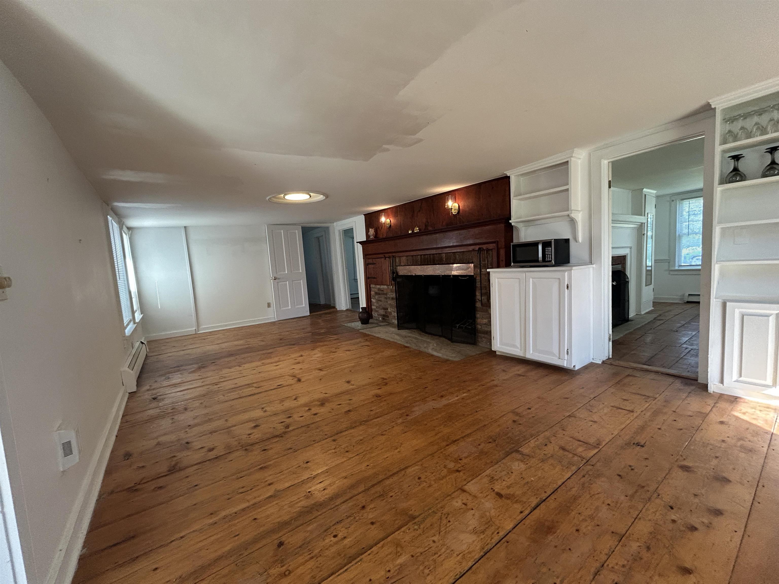 6225 Main Street Property Photo 5