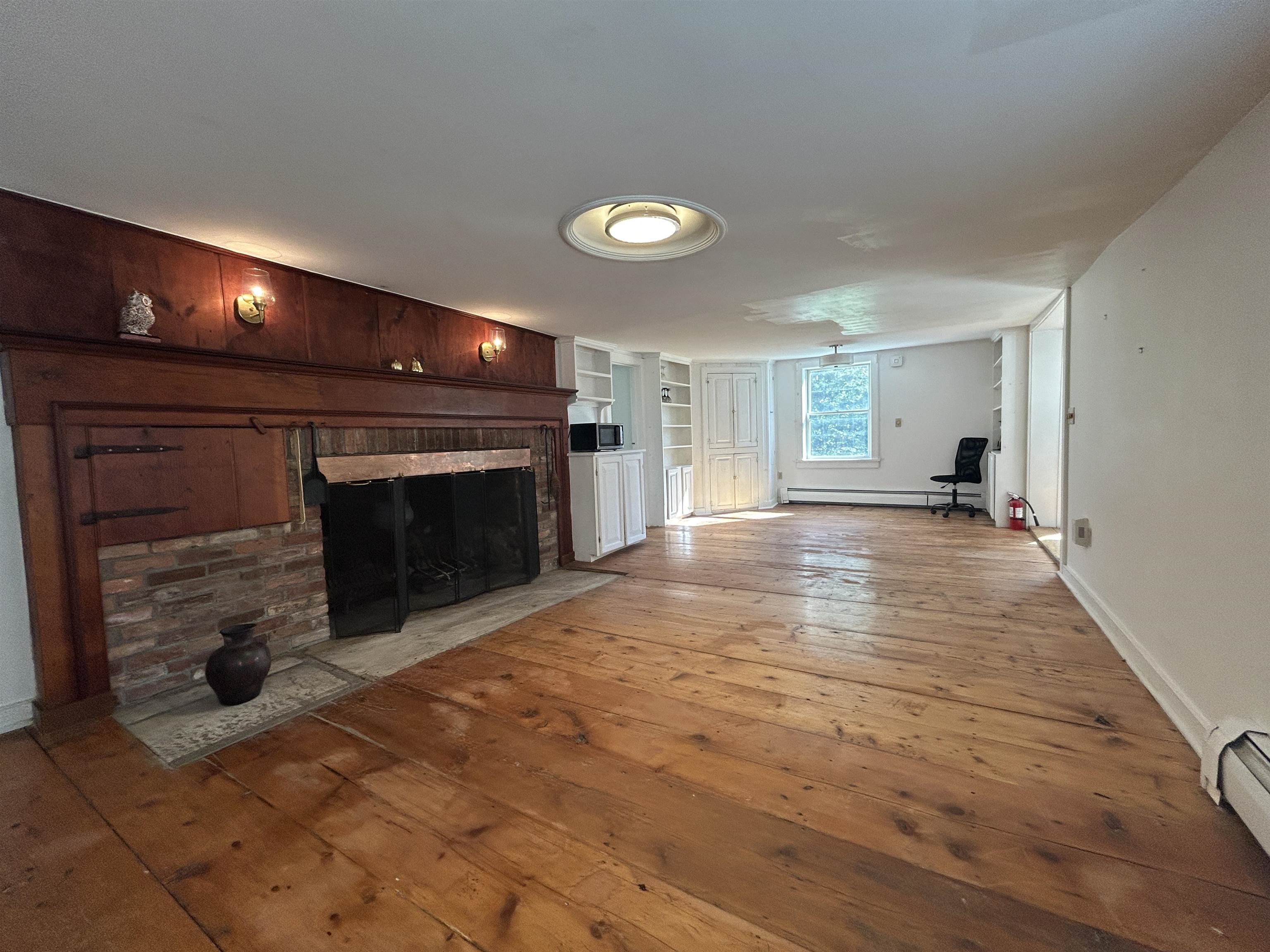 6225 Main Street Property Photo 6