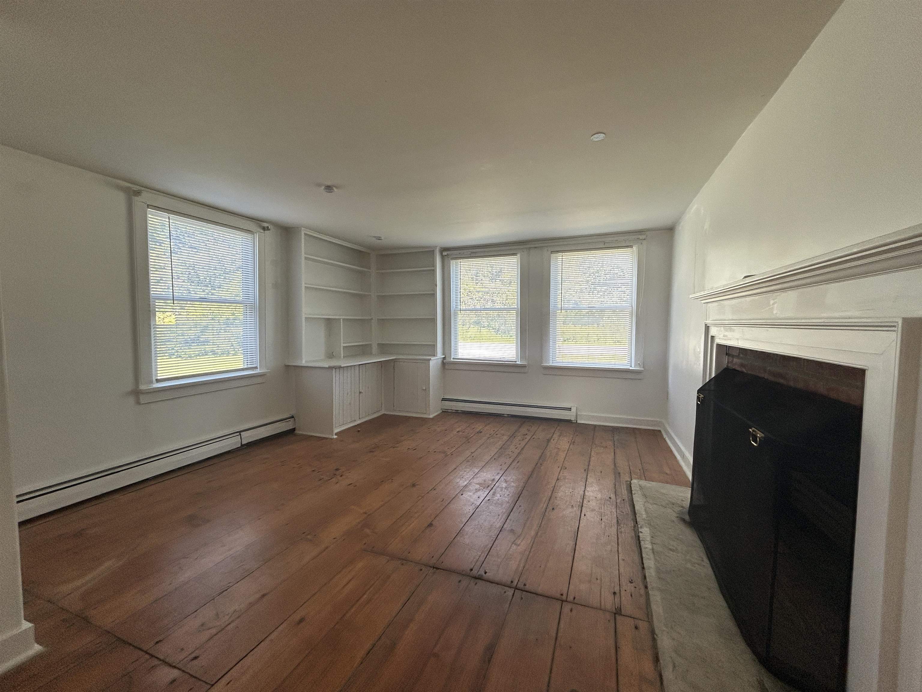 6225 Main Street Property Photo 10
