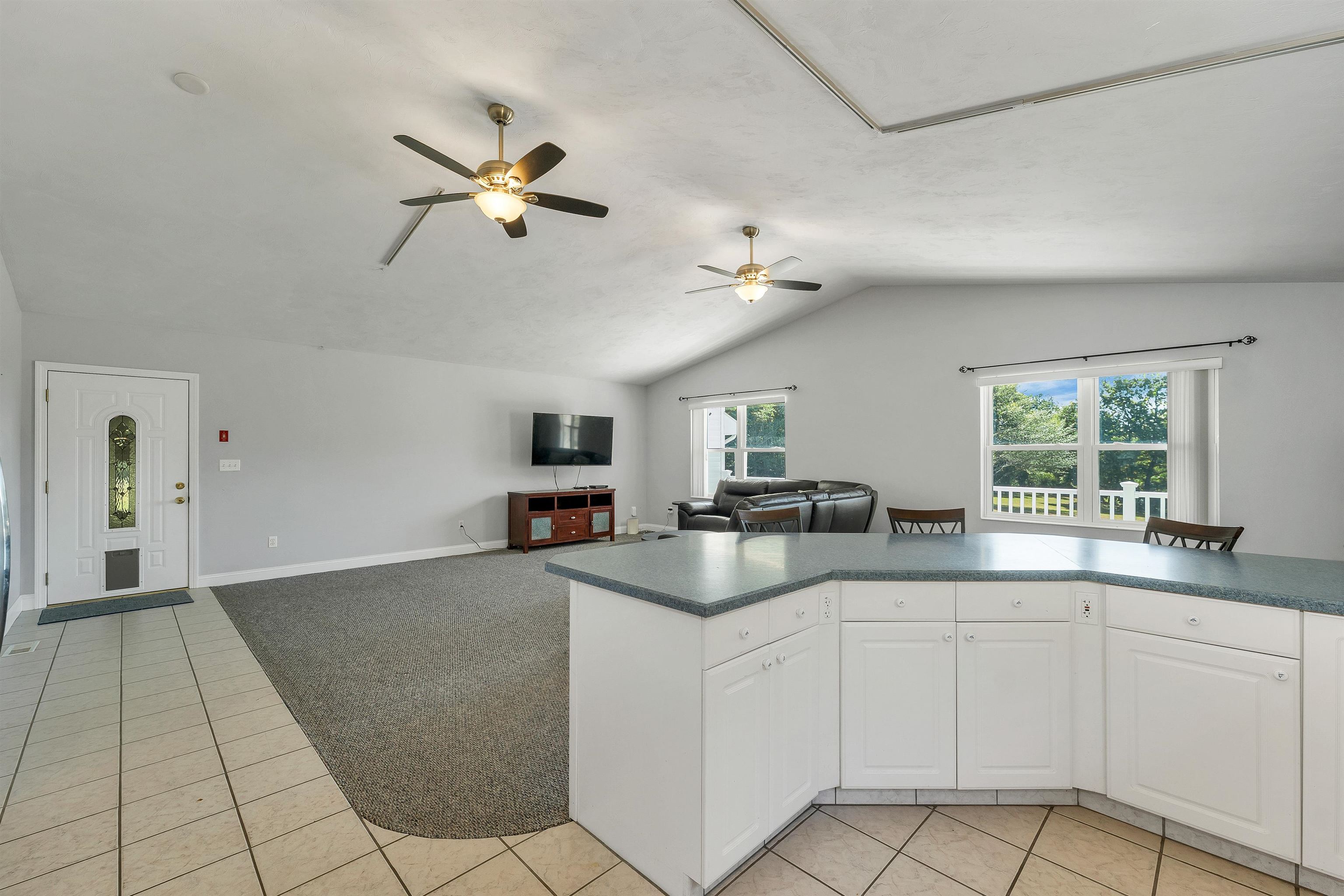236 Silver Street Property Photo 8