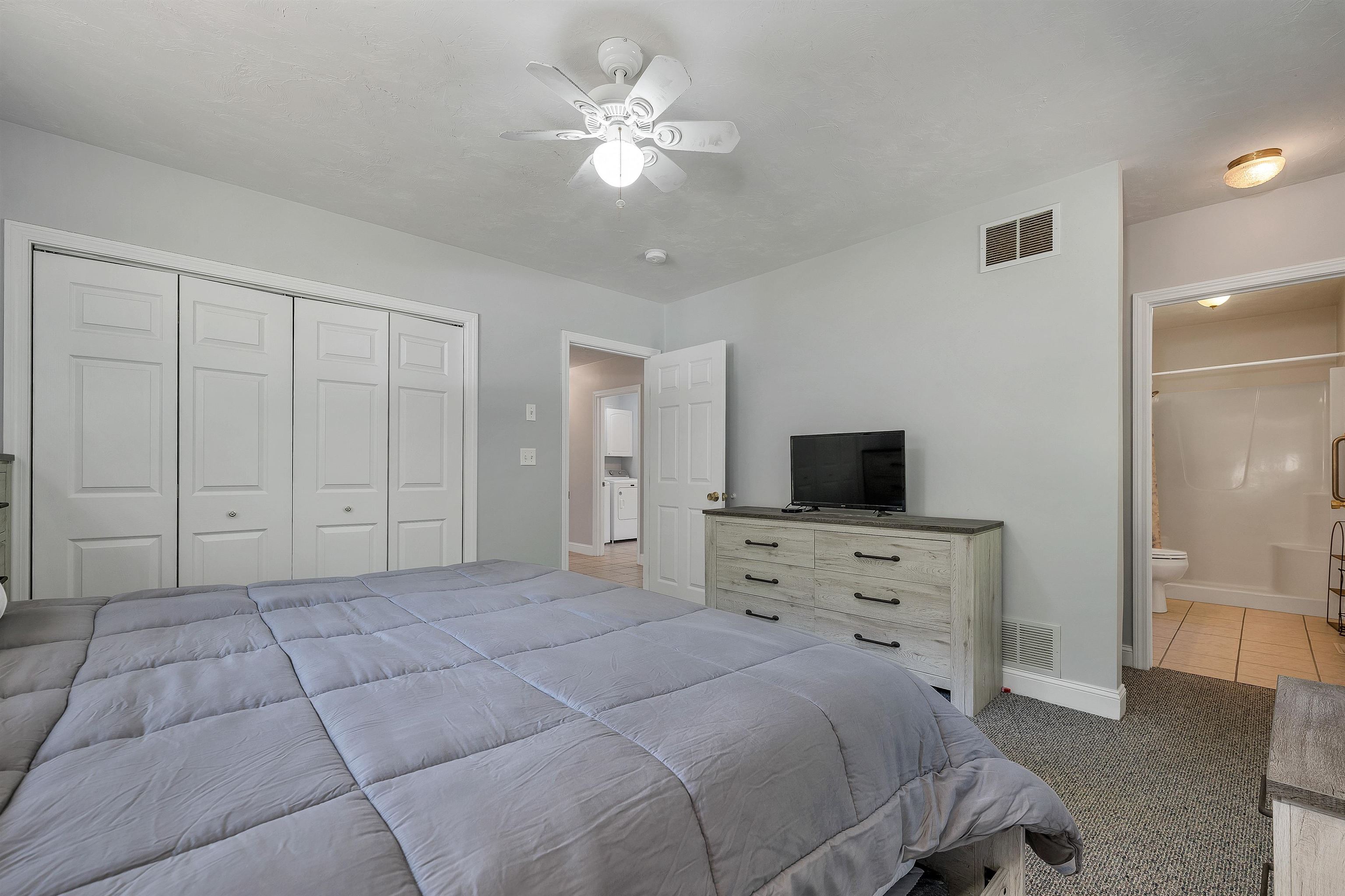 236 Silver Street Property Photo 26