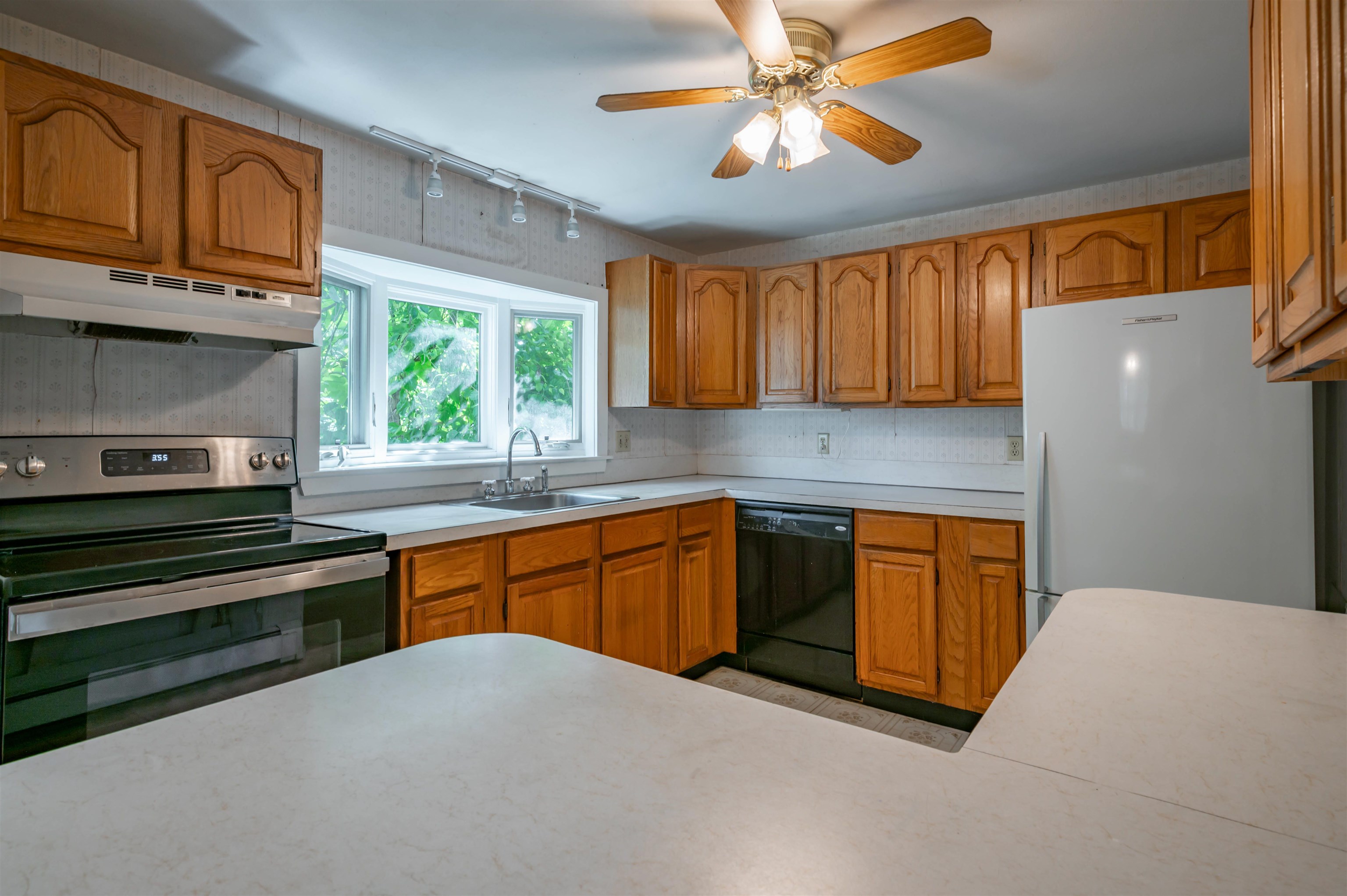136 Maple Avenue Property Photo 23