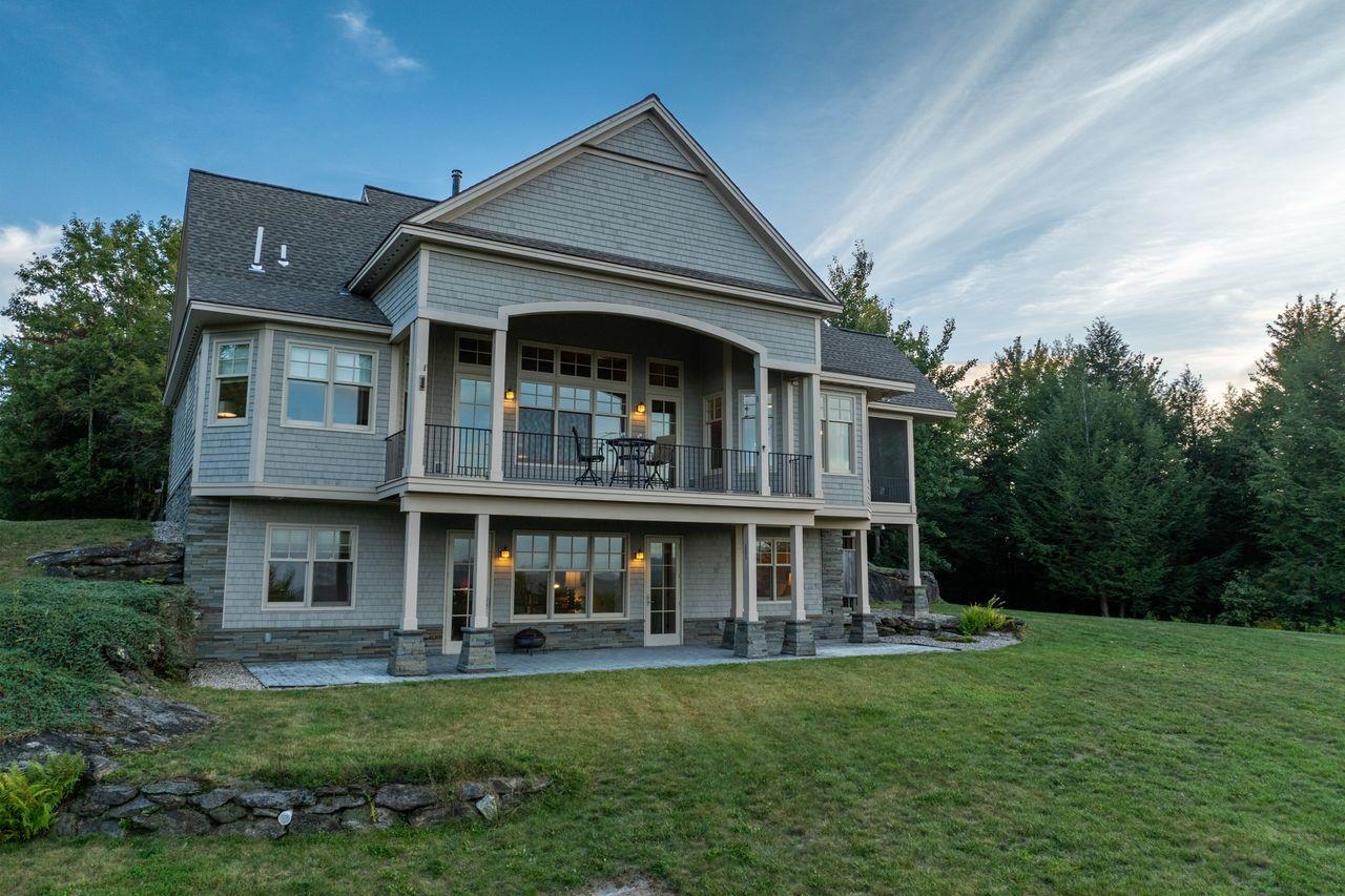 960 Beach Pond Road Property Photo 4