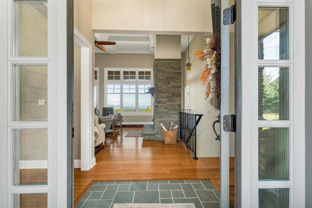 960 Beach Pond Road Property Photo 13