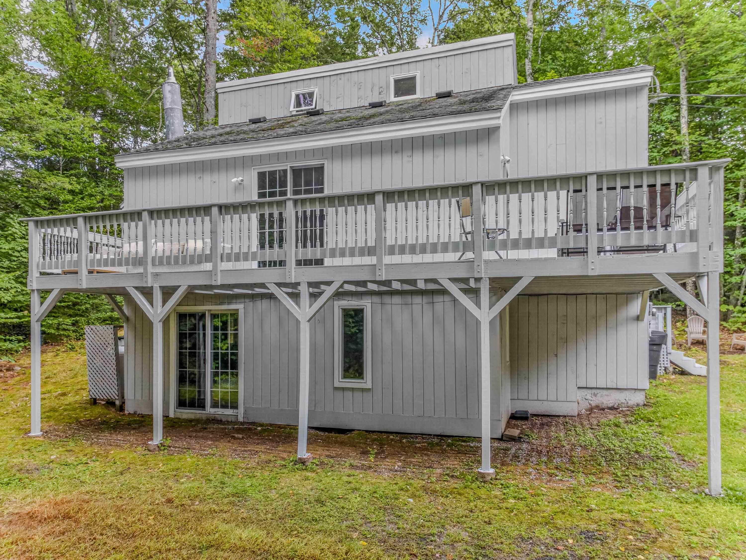 189 Snowood Drive Property Photo 3