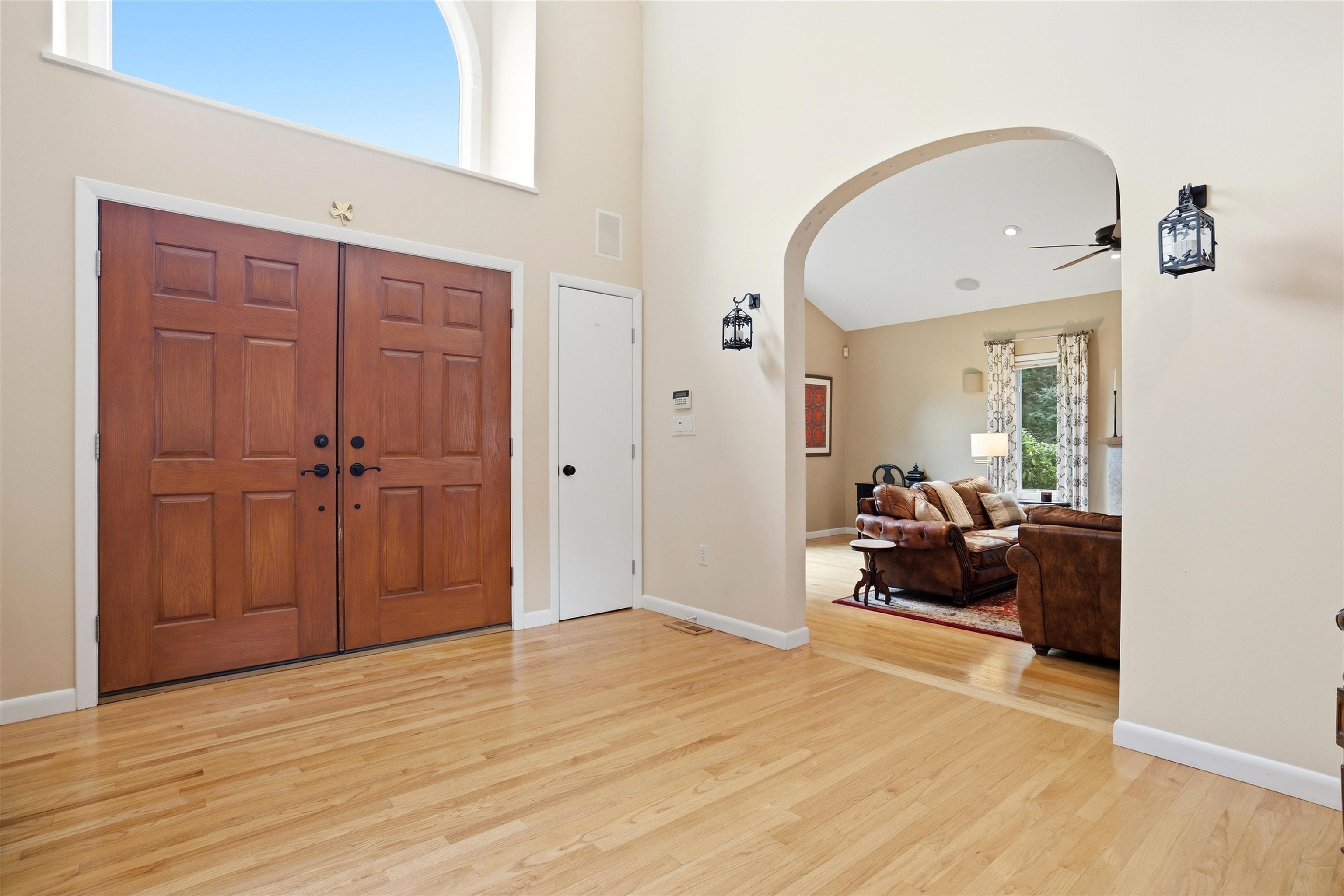 48 Colonel Daniels Drive Property Photo 4
