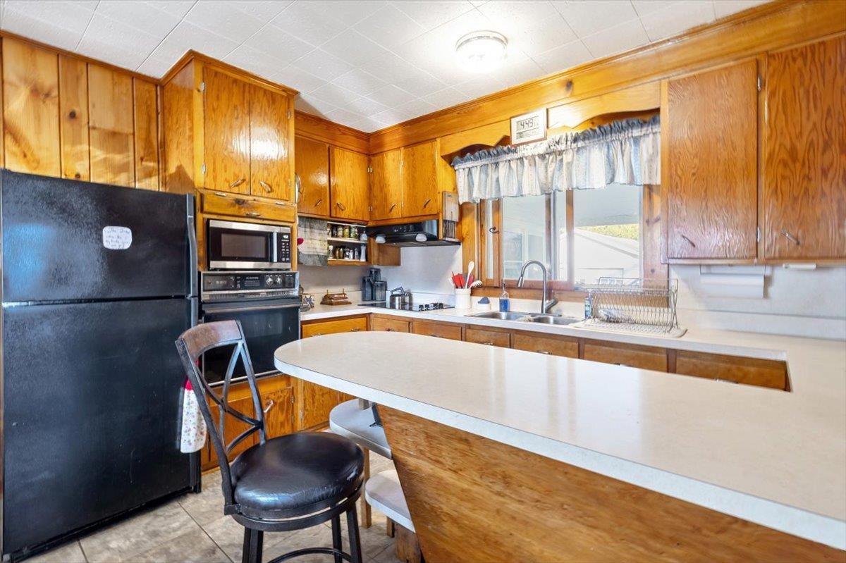35 N Elm Street Property Photo 4