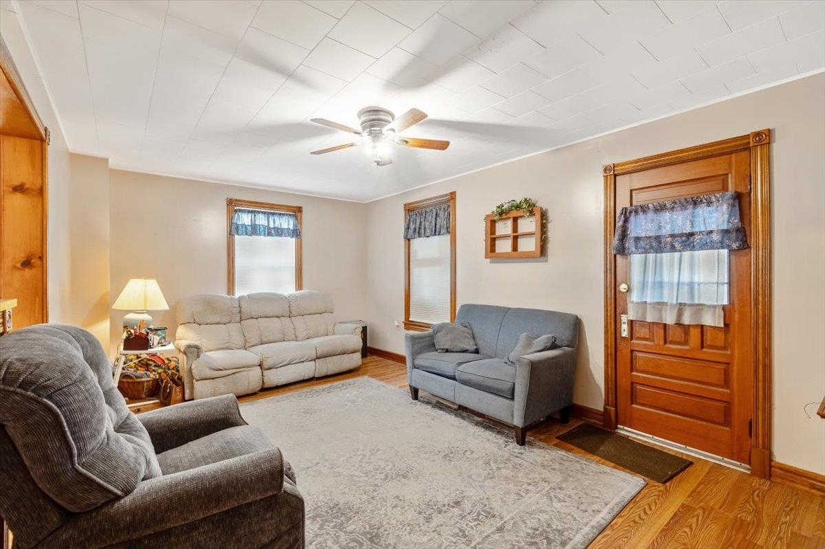 35 N Elm Street Property Photo 7