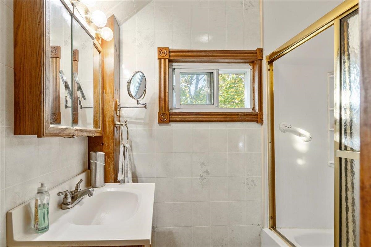 35 N Elm Street Property Photo 31
