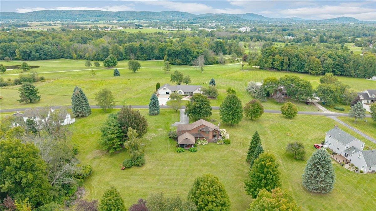 13 Country Club Estates Property Photo 5