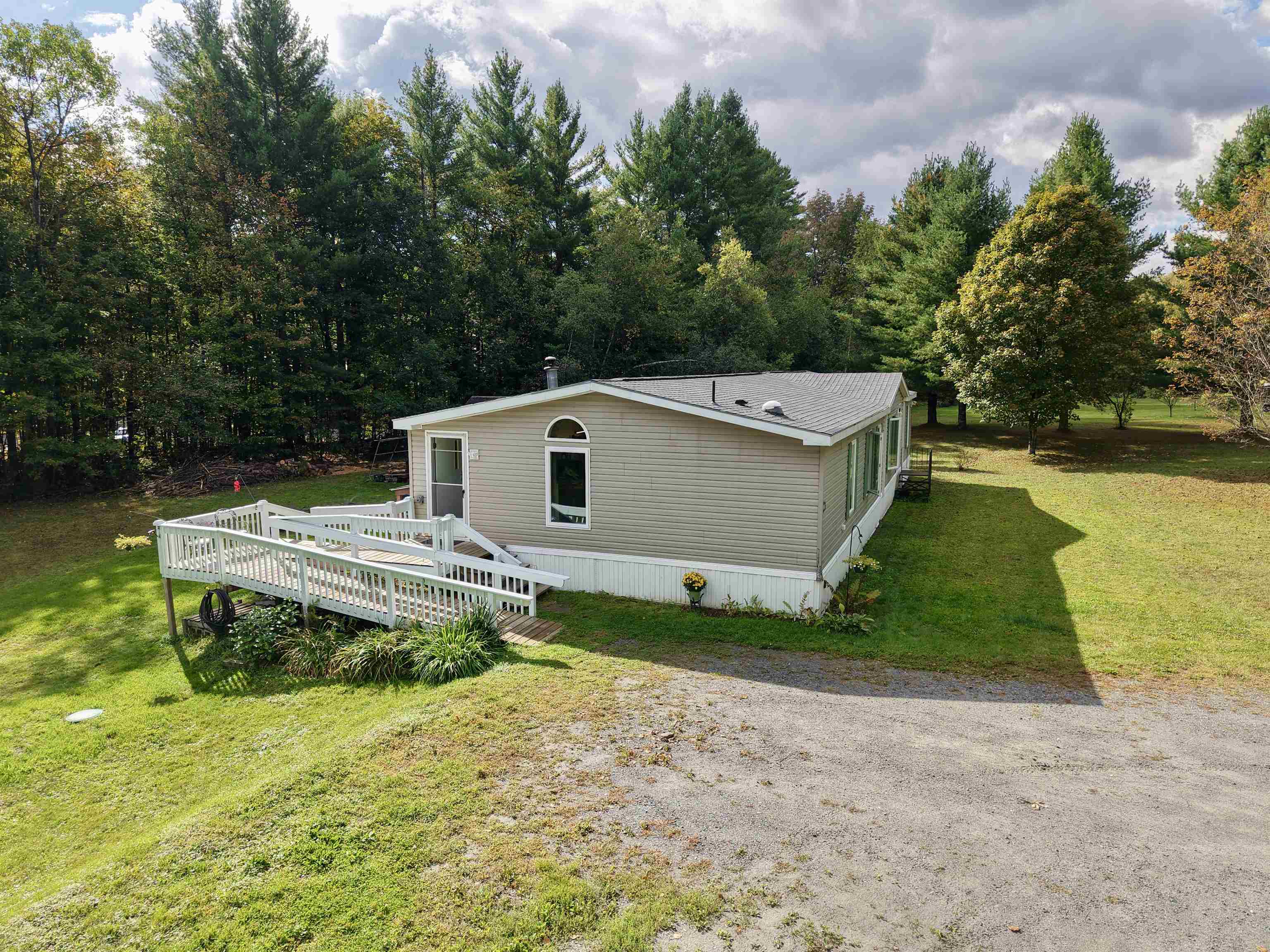 96 Lower Pines Road Property Photo 10