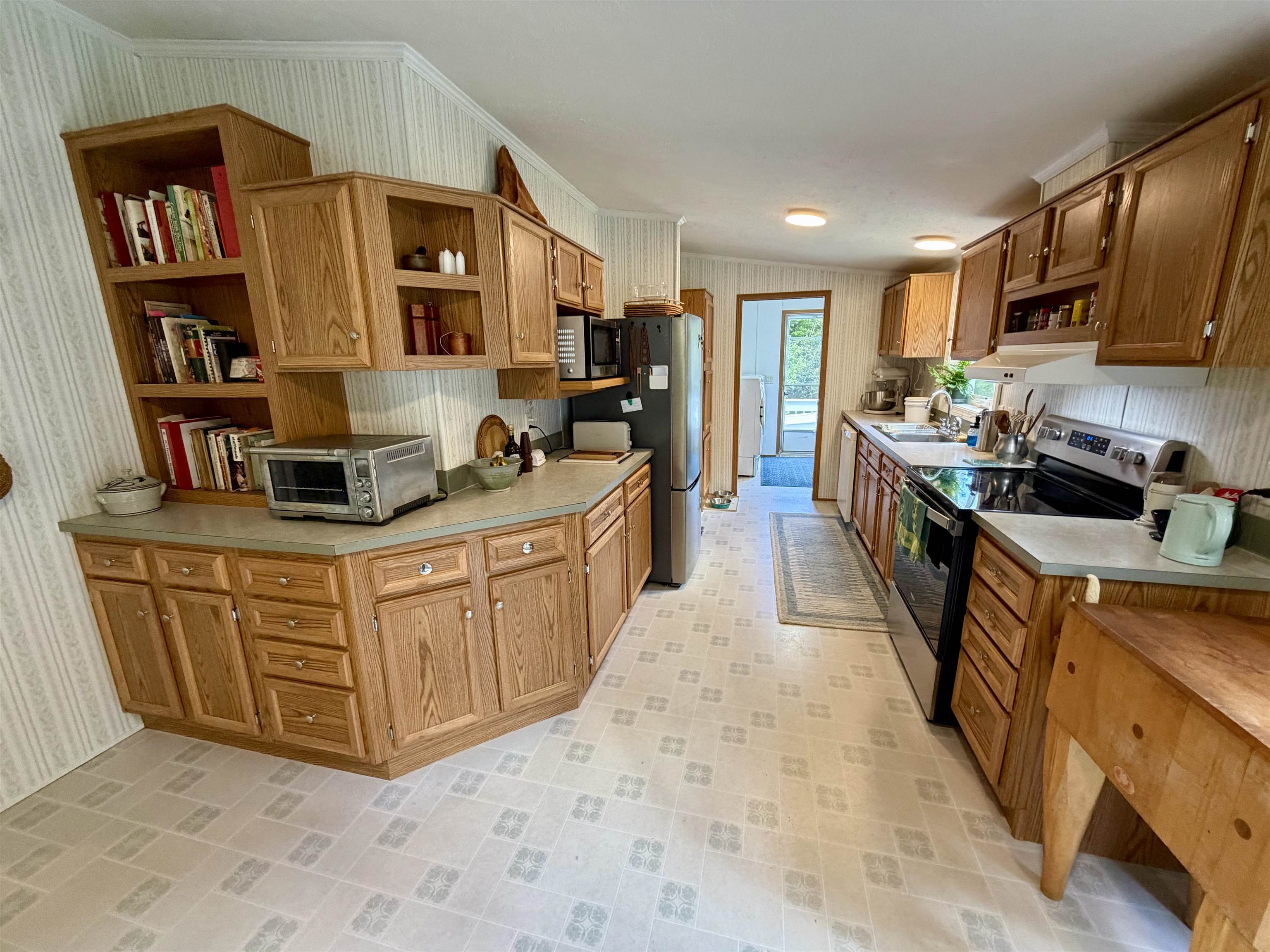 96 Lower Pines Road Property Photo 15