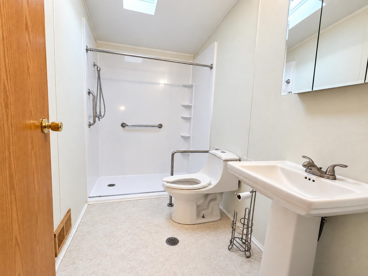 18 Ruby Drive Property Photo 8