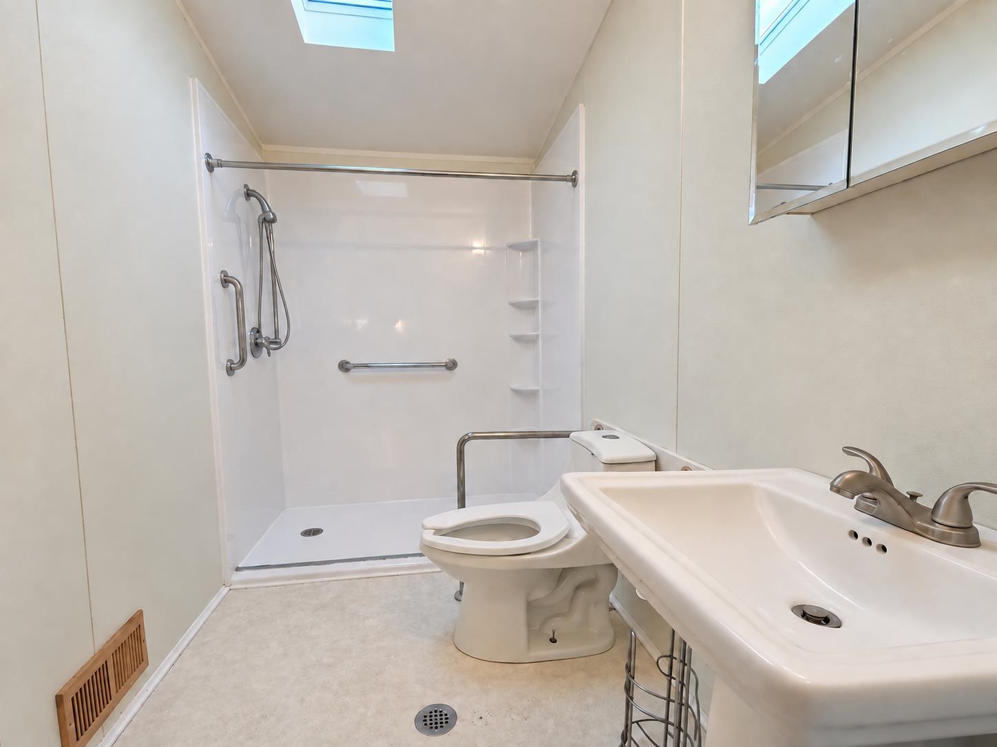 18 Ruby Drive Property Photo 9