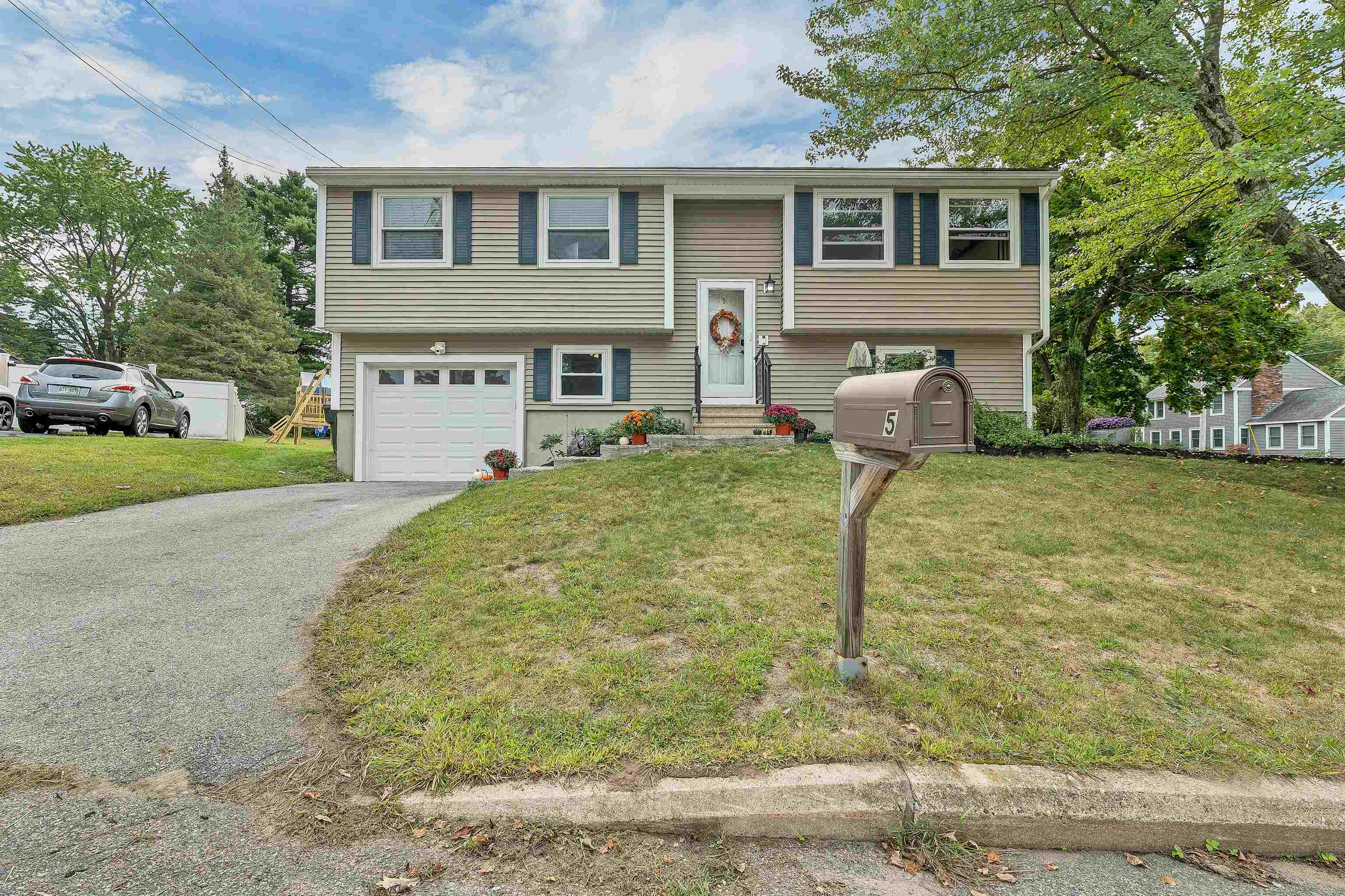 5 Renard Street Property Photo 1
