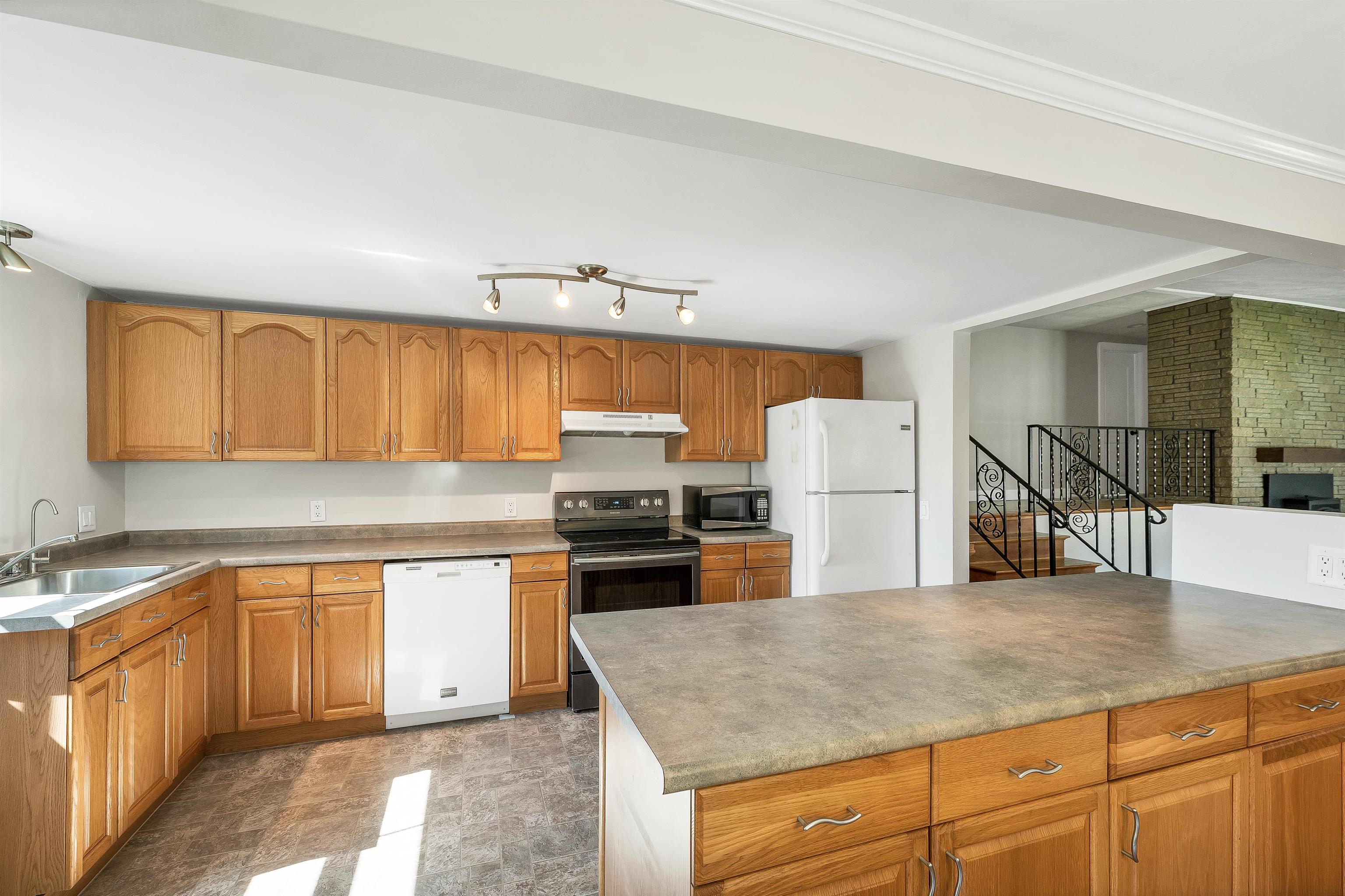 76 Ridgewood Avenue Property Photo 15
