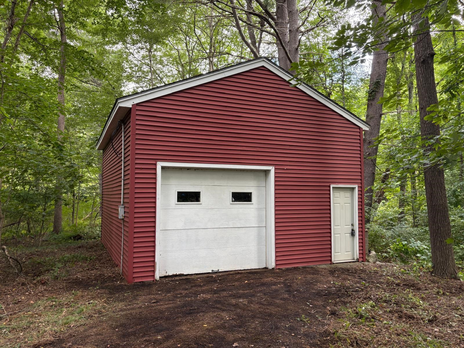2 Holt Road Property Photo 15