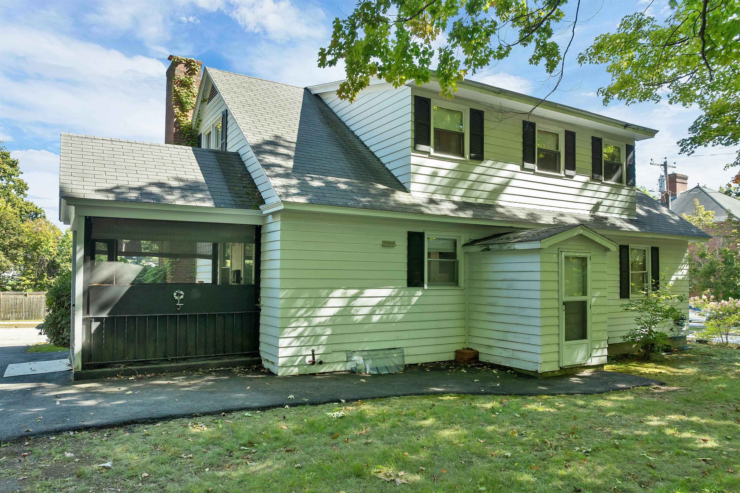53 Rowell Street Property Photo 6