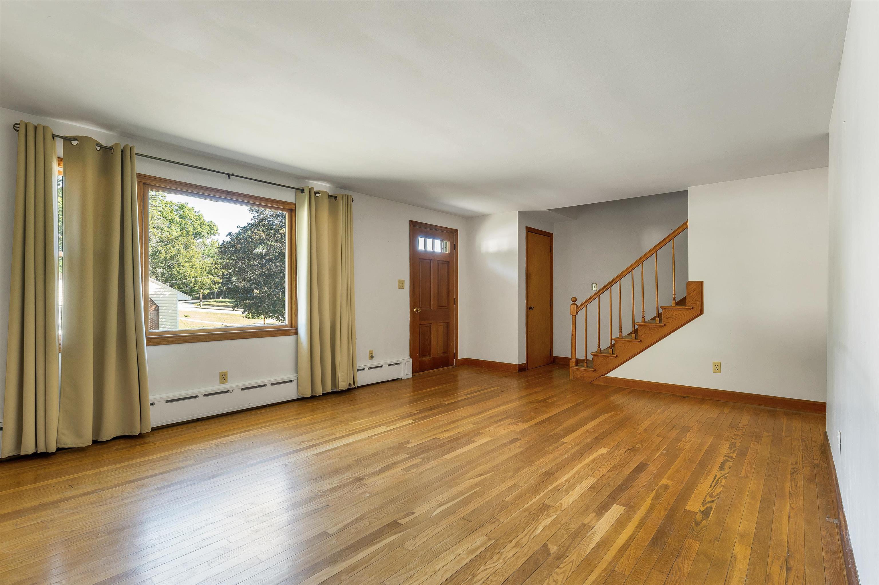 53 Rowell Street Property Photo 17