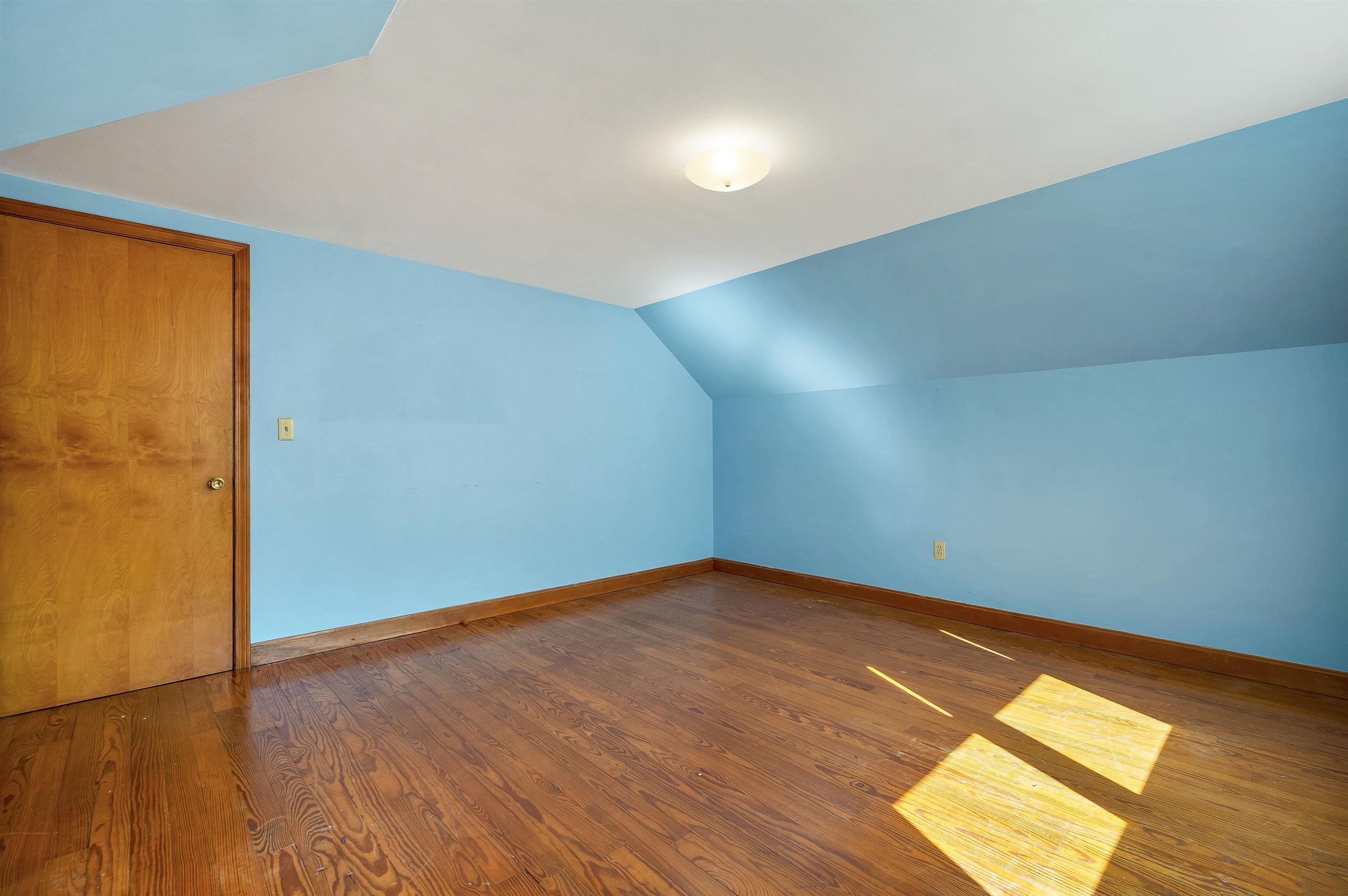 53 Rowell Street Property Photo 29