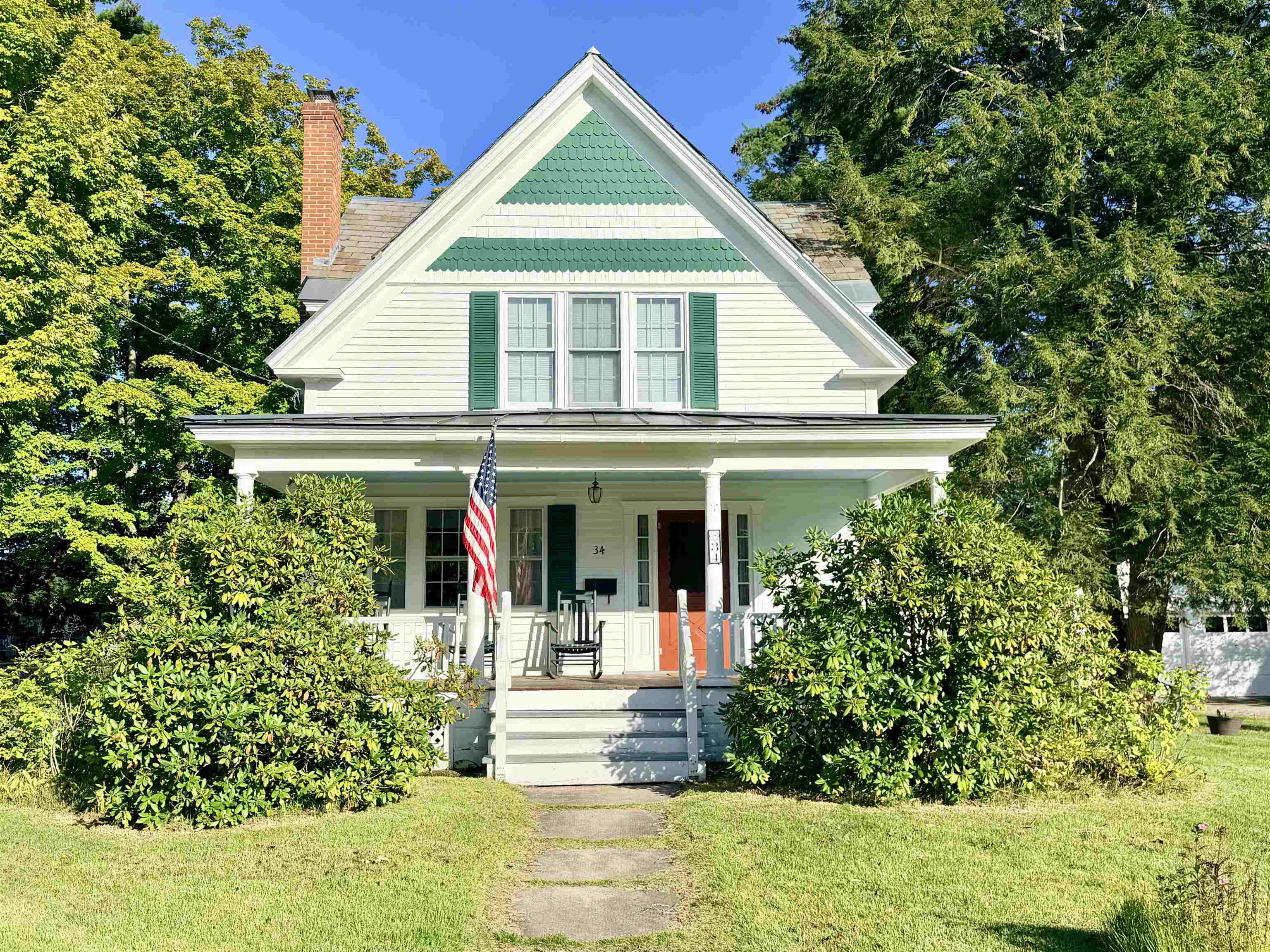 34 Edgewood Avenue Property Photo 1