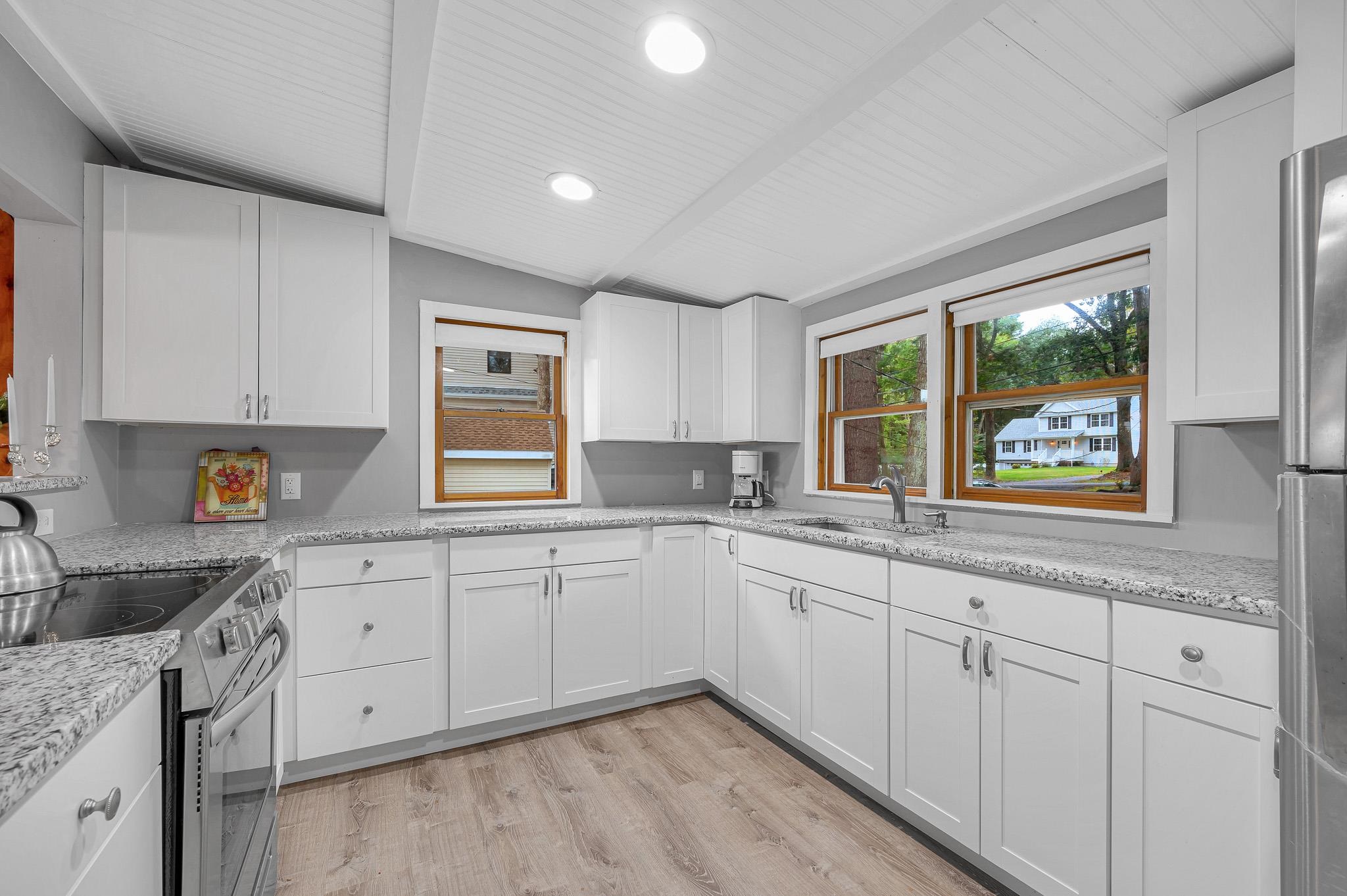 297 Shore Drive Property Photo 12