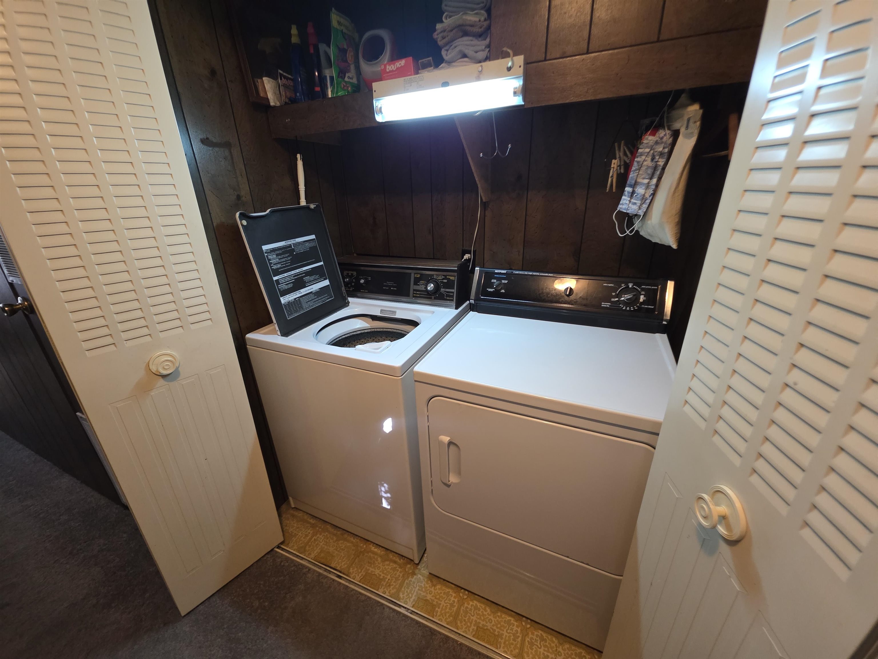 672 Giddings Street Property Photo 11