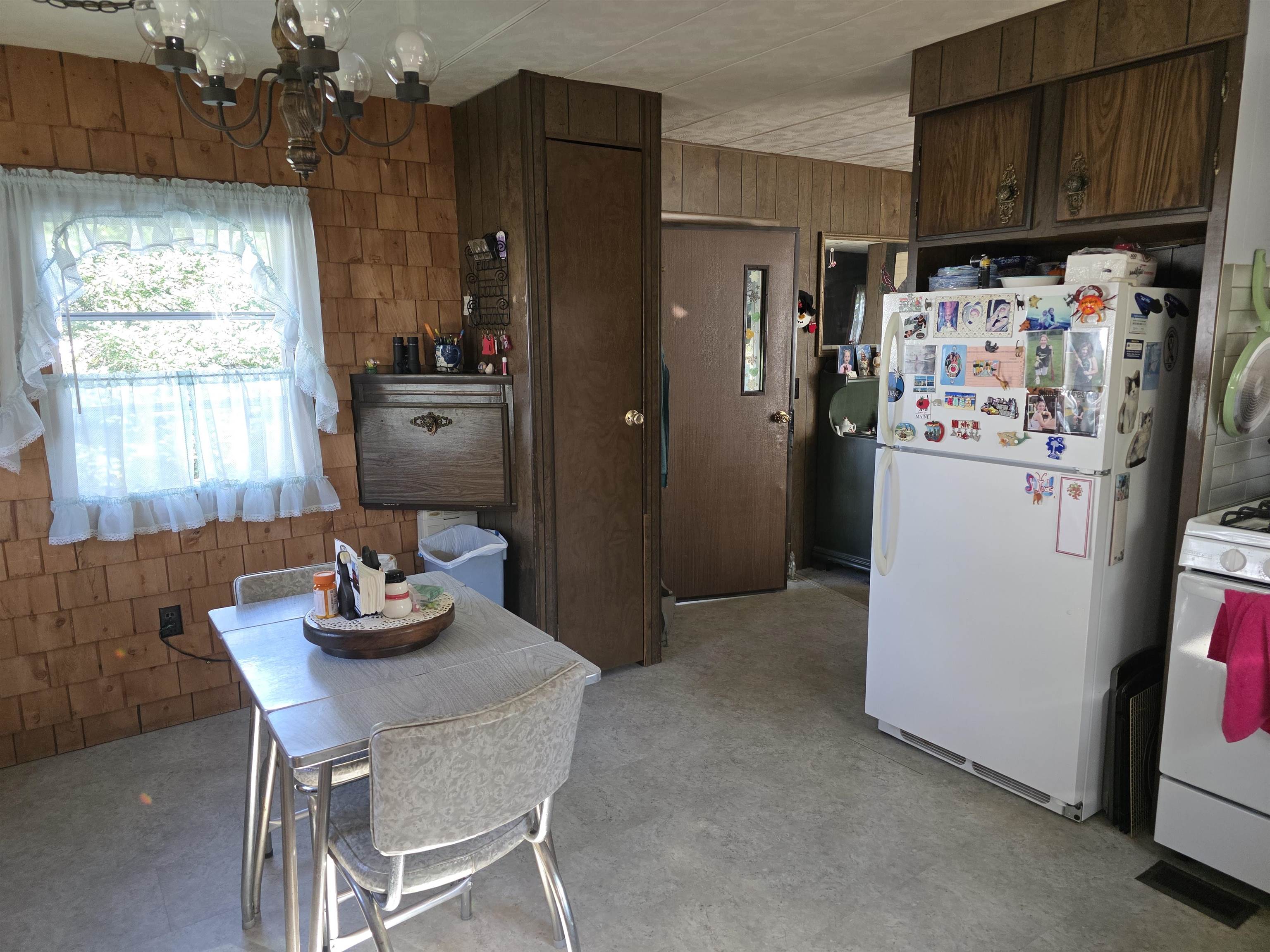 672 Giddings Street Property Photo 15