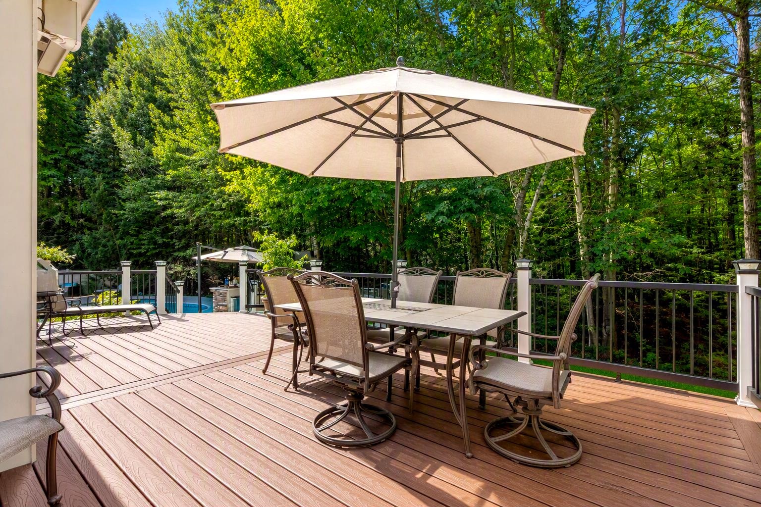 2 Rolling Woods Drive Property Photo 11