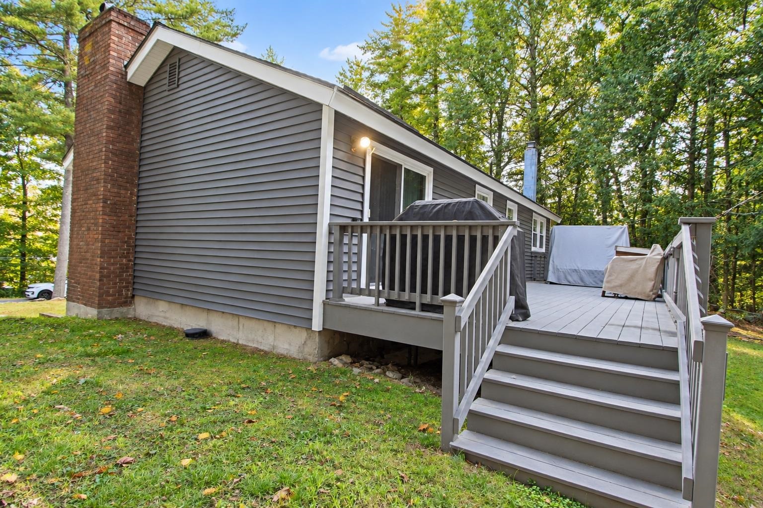 12 Roundtree Drive Property Photo 2