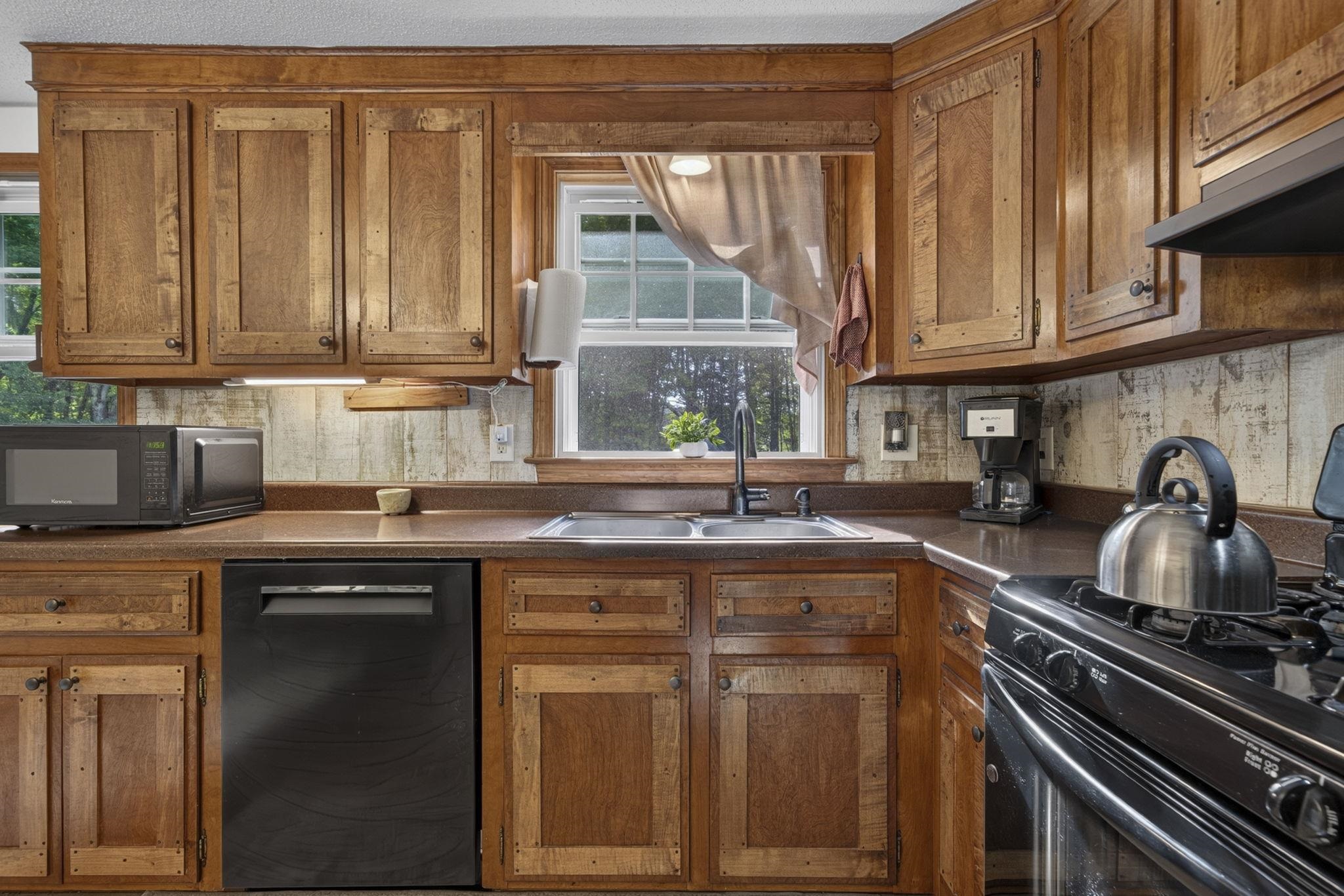 19 Level Street Property Photo 5