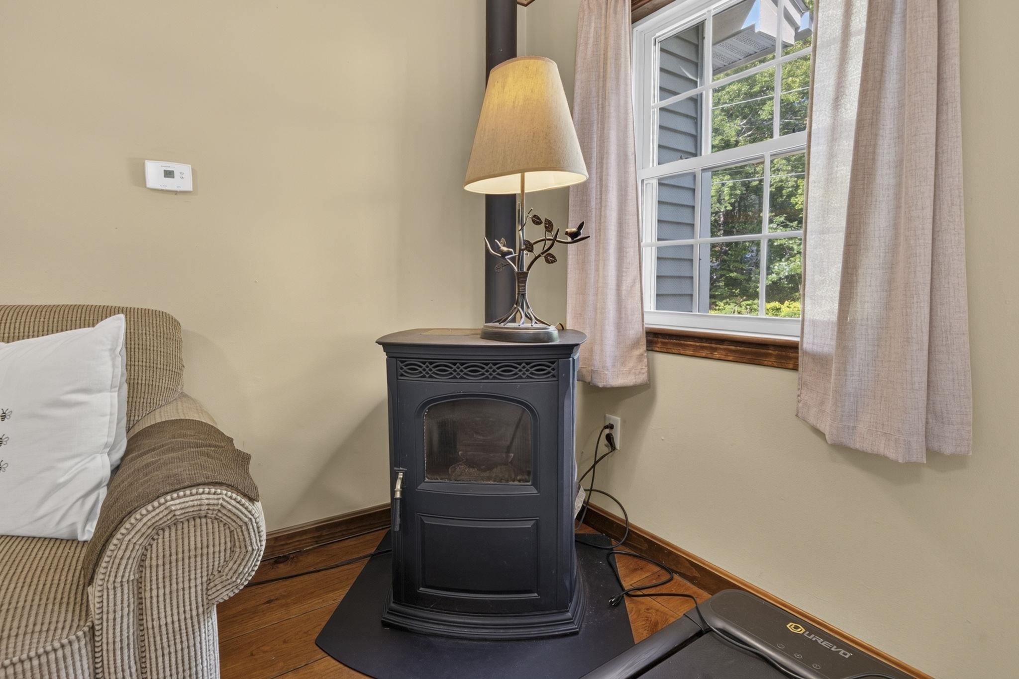 19 Level Street Property Photo 17
