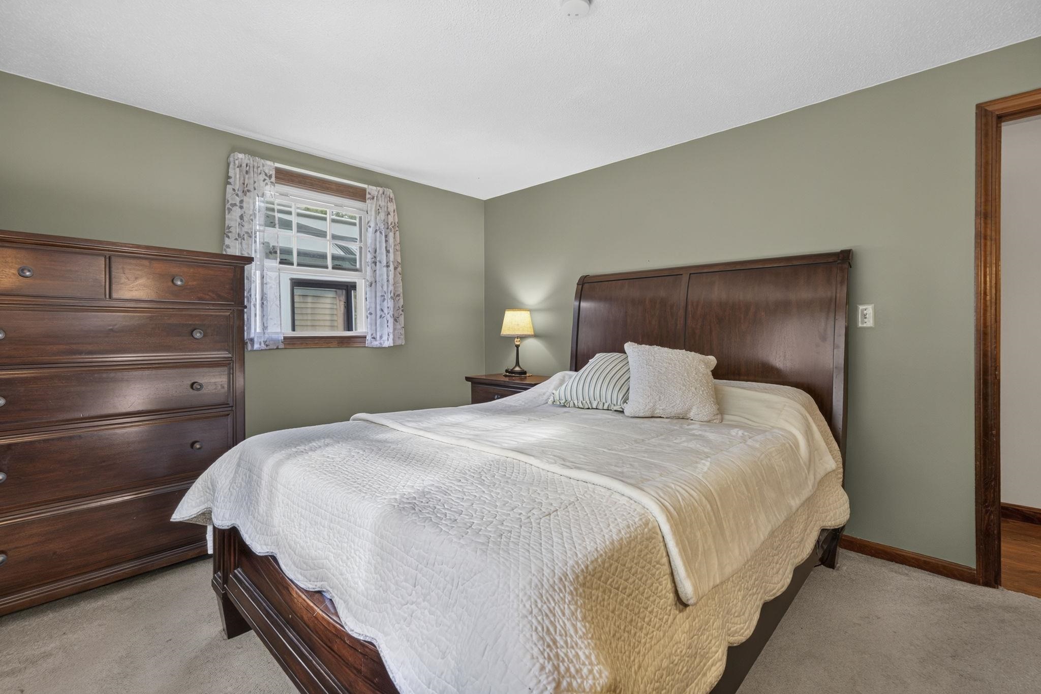 19 Level Street Property Photo 18