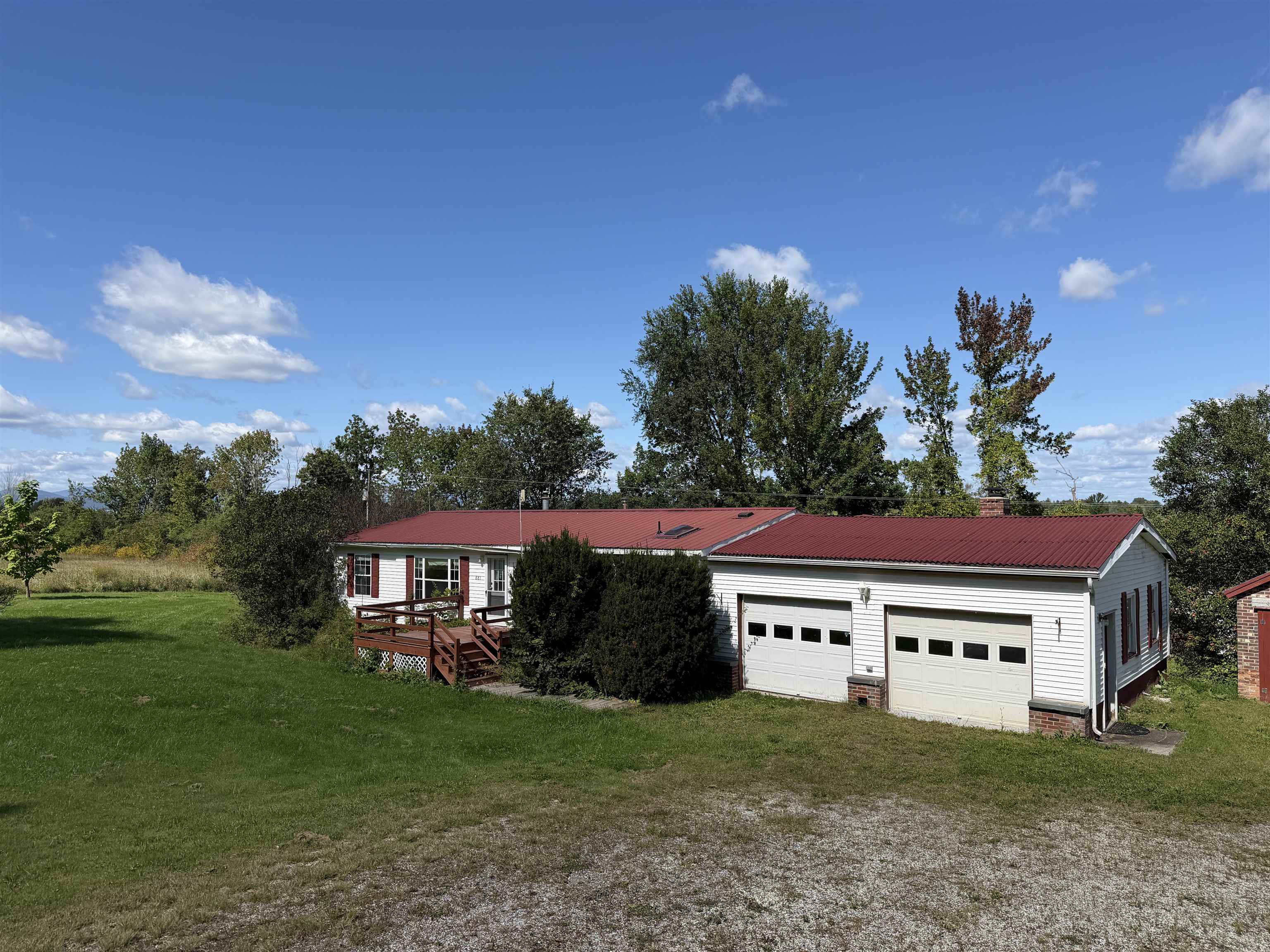 881 Orchard Drive Property Photo 2
