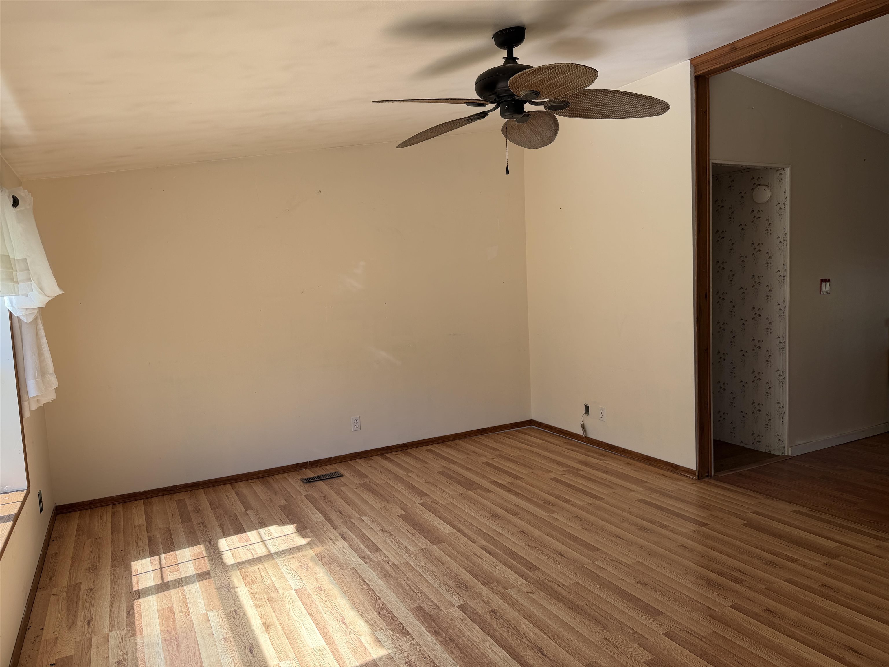 881 Orchard Drive Property Photo 10