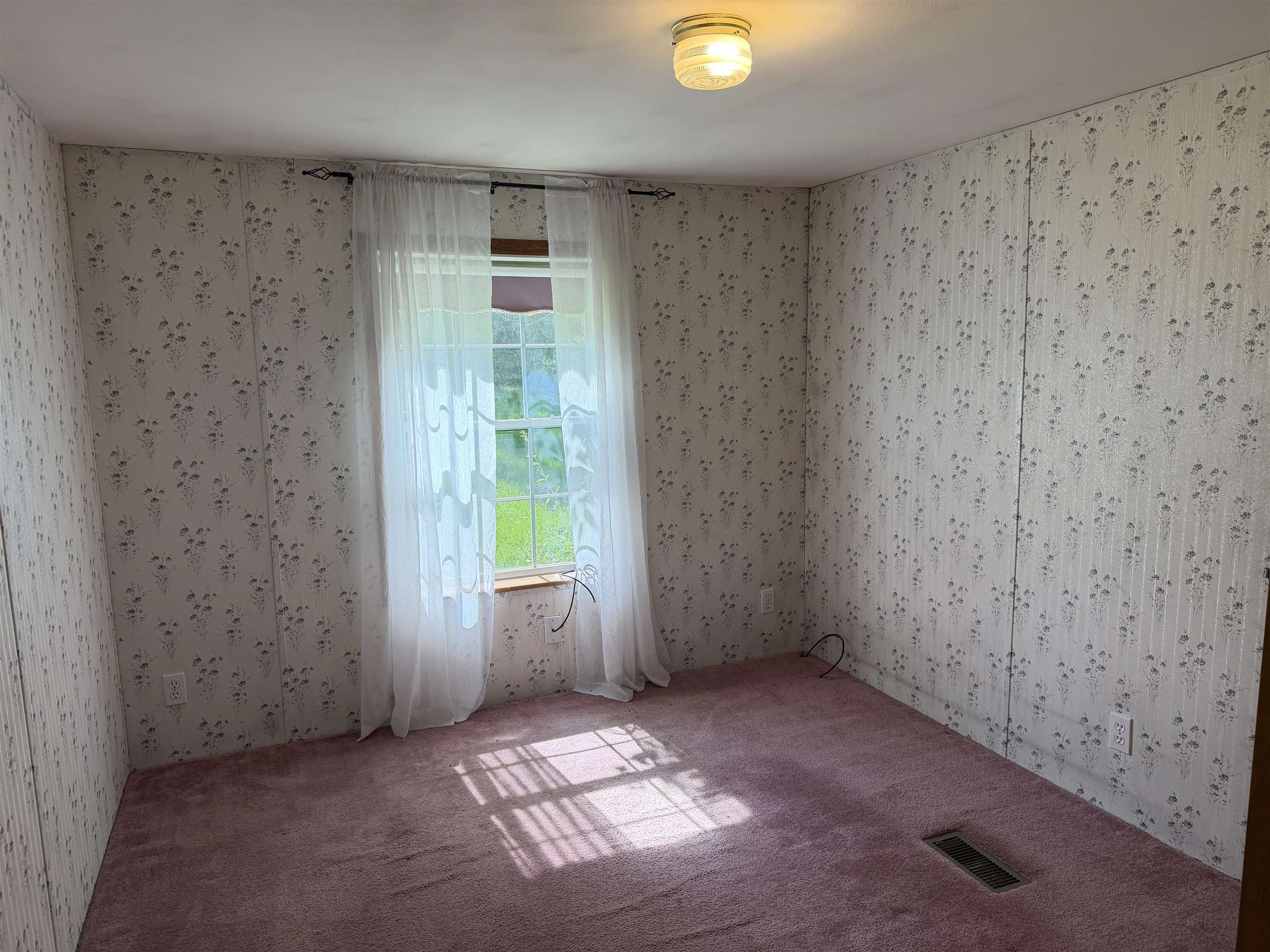 881 Orchard Drive Property Photo 14
