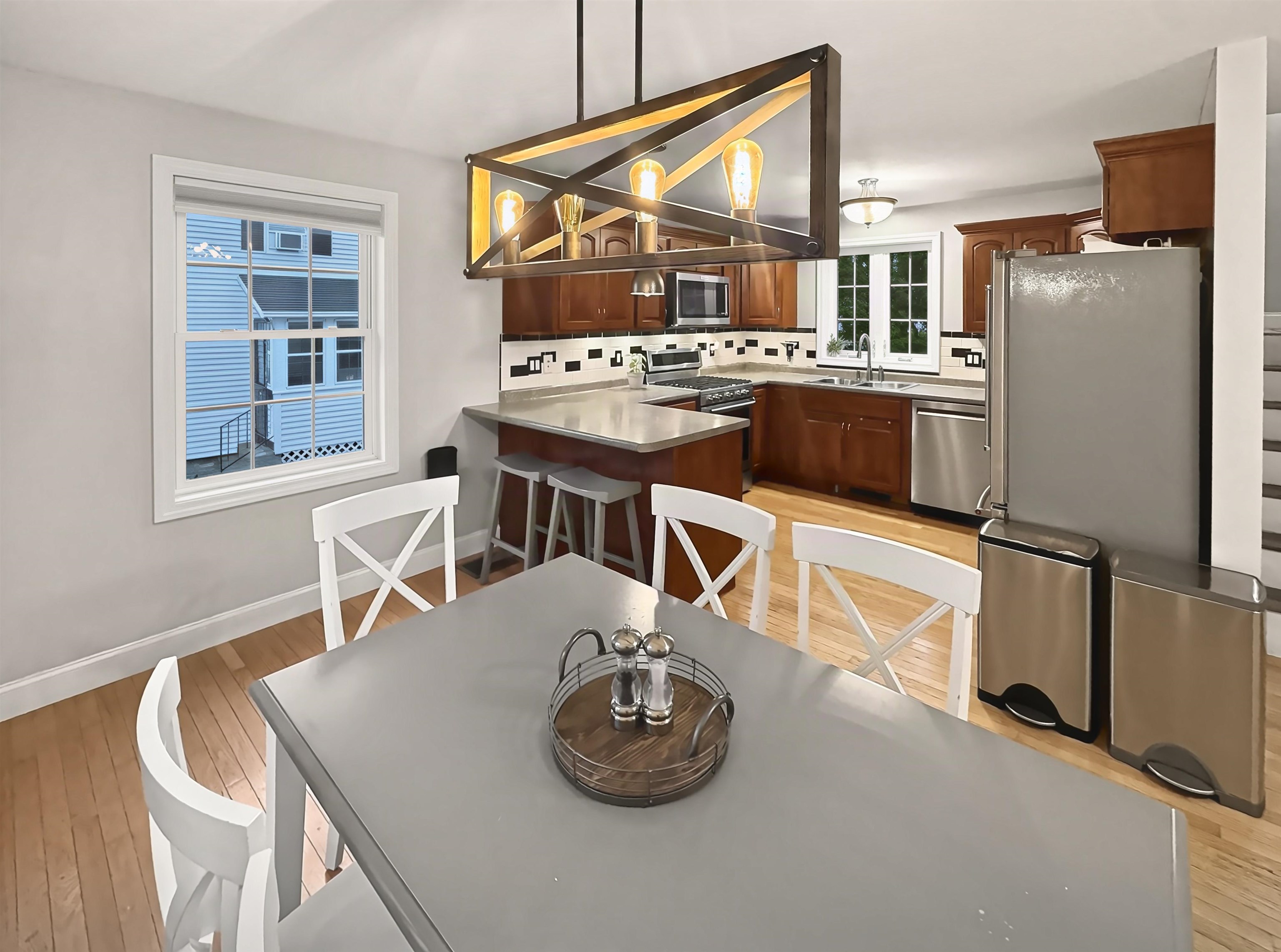 9 Plummer Street Property Photo 8