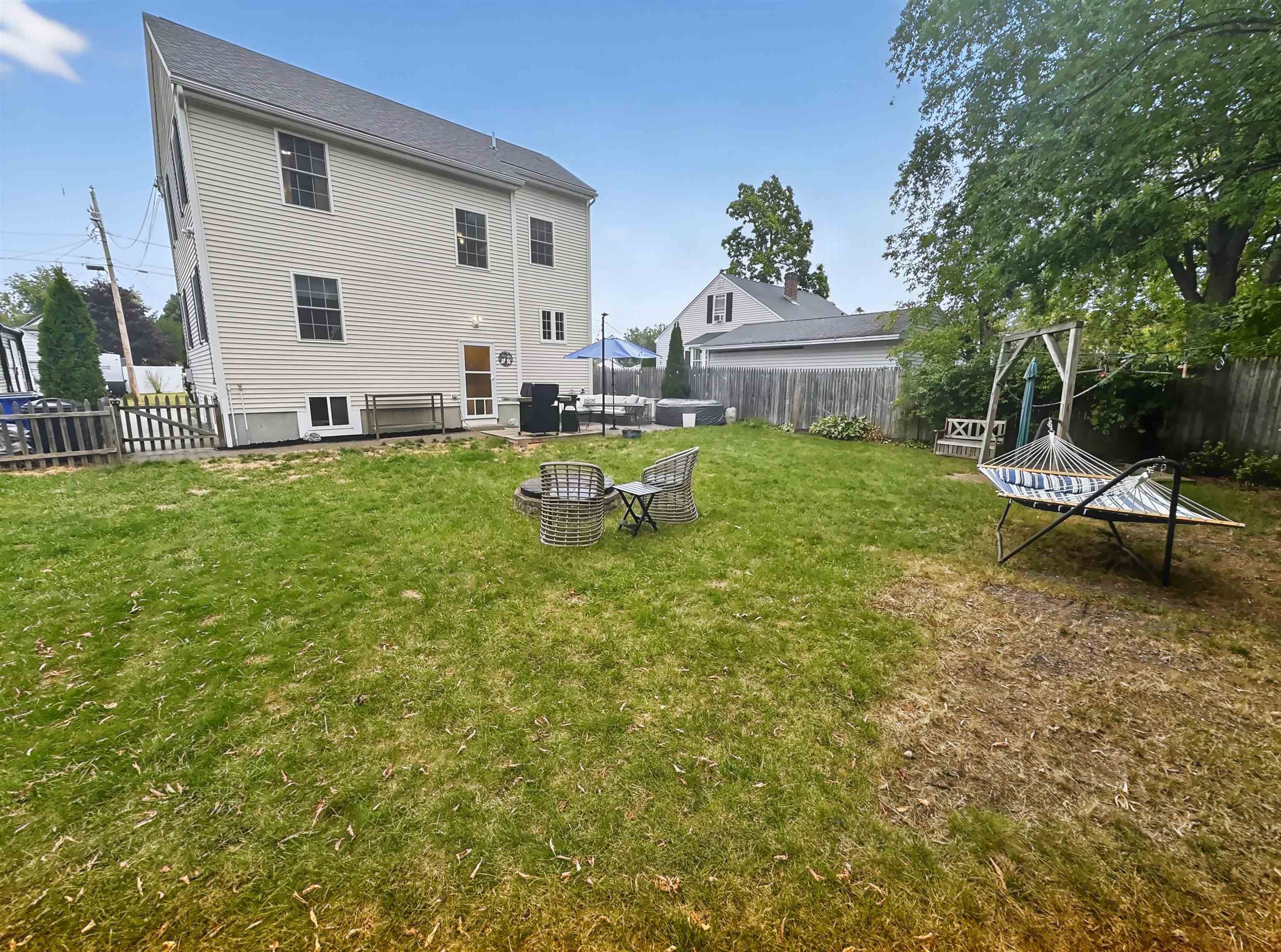 9 Plummer Street Property Photo 27