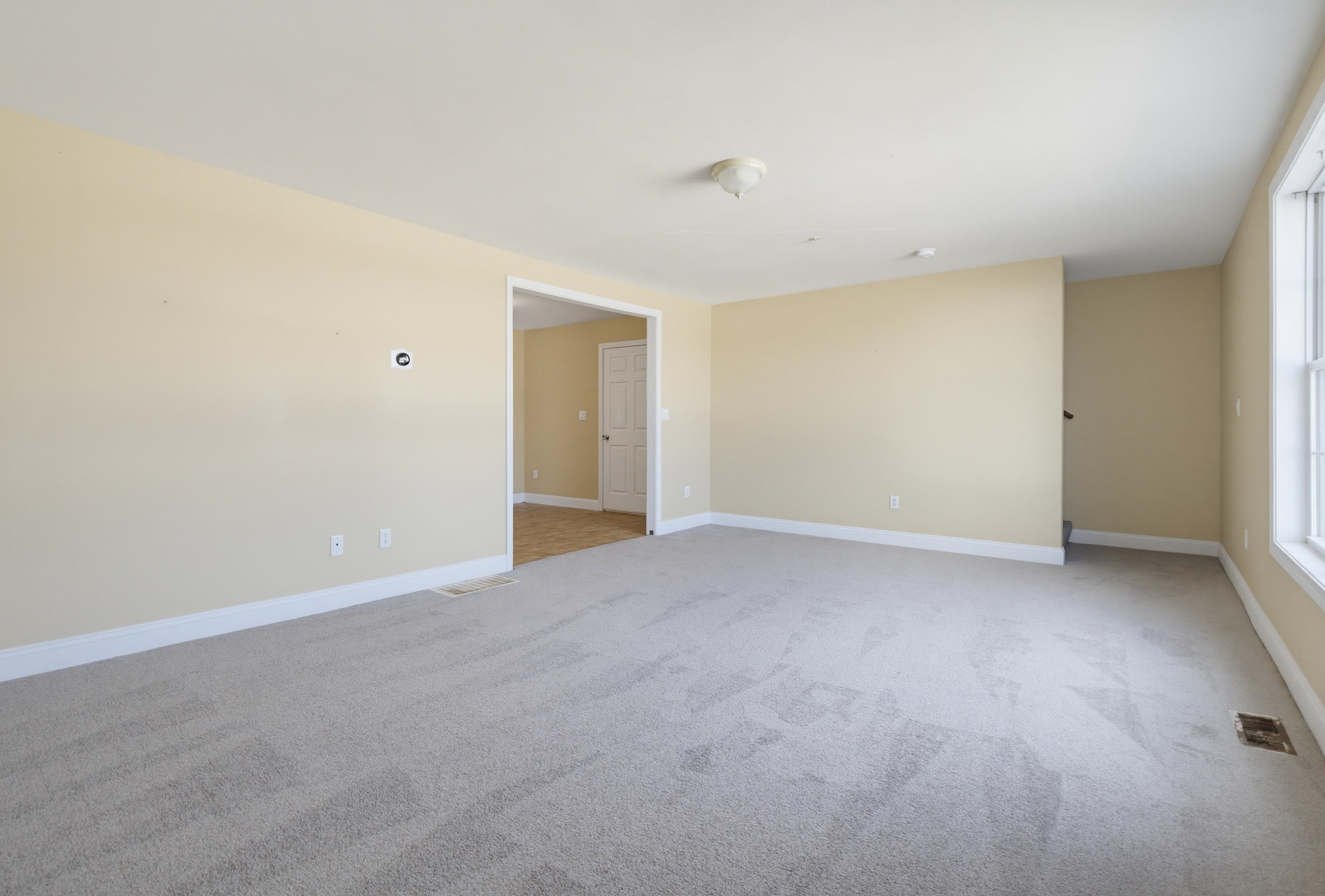 101 Maple Street Property Photo 20