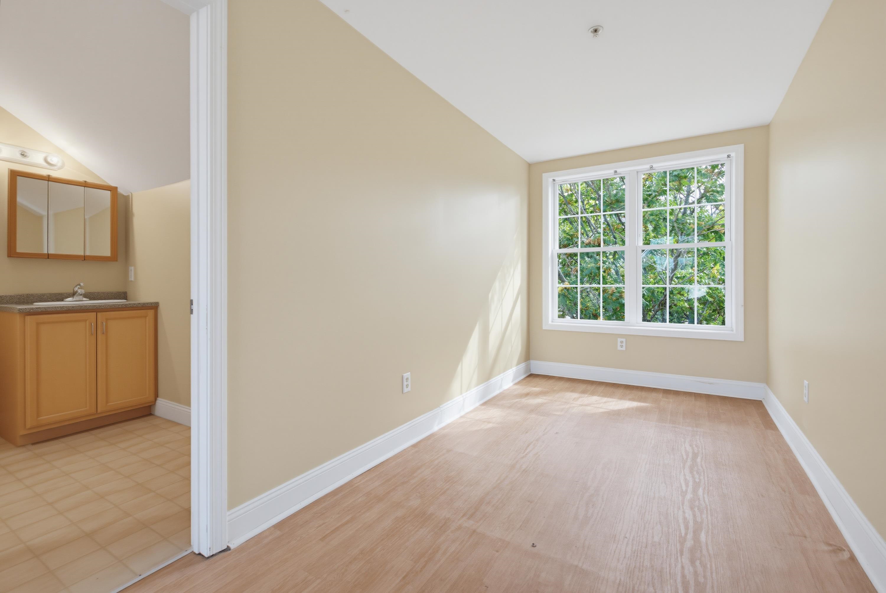 101 Maple Street Property Photo 33