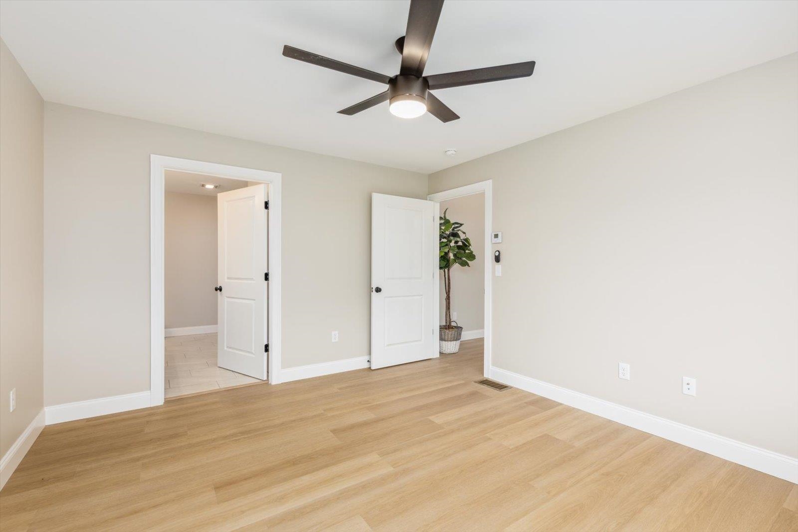 23 Willow Lane Property Photo 24