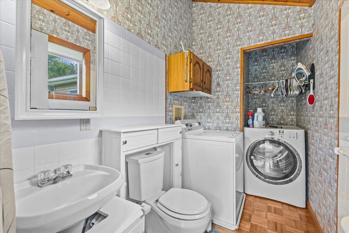 4214 East Sheldon Road Property Photo 7