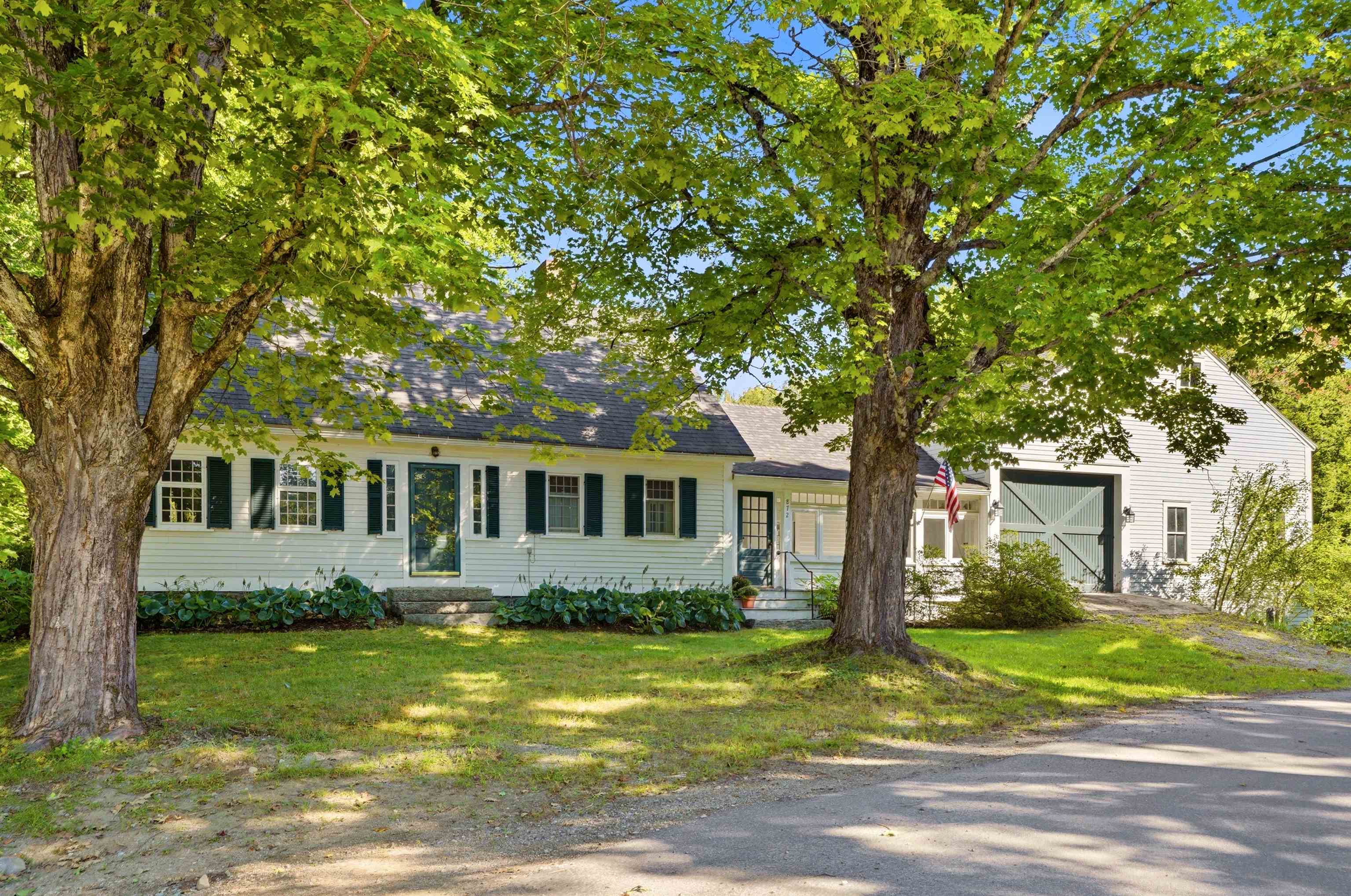 872 Hemlock Corner Loop Property Photo 1