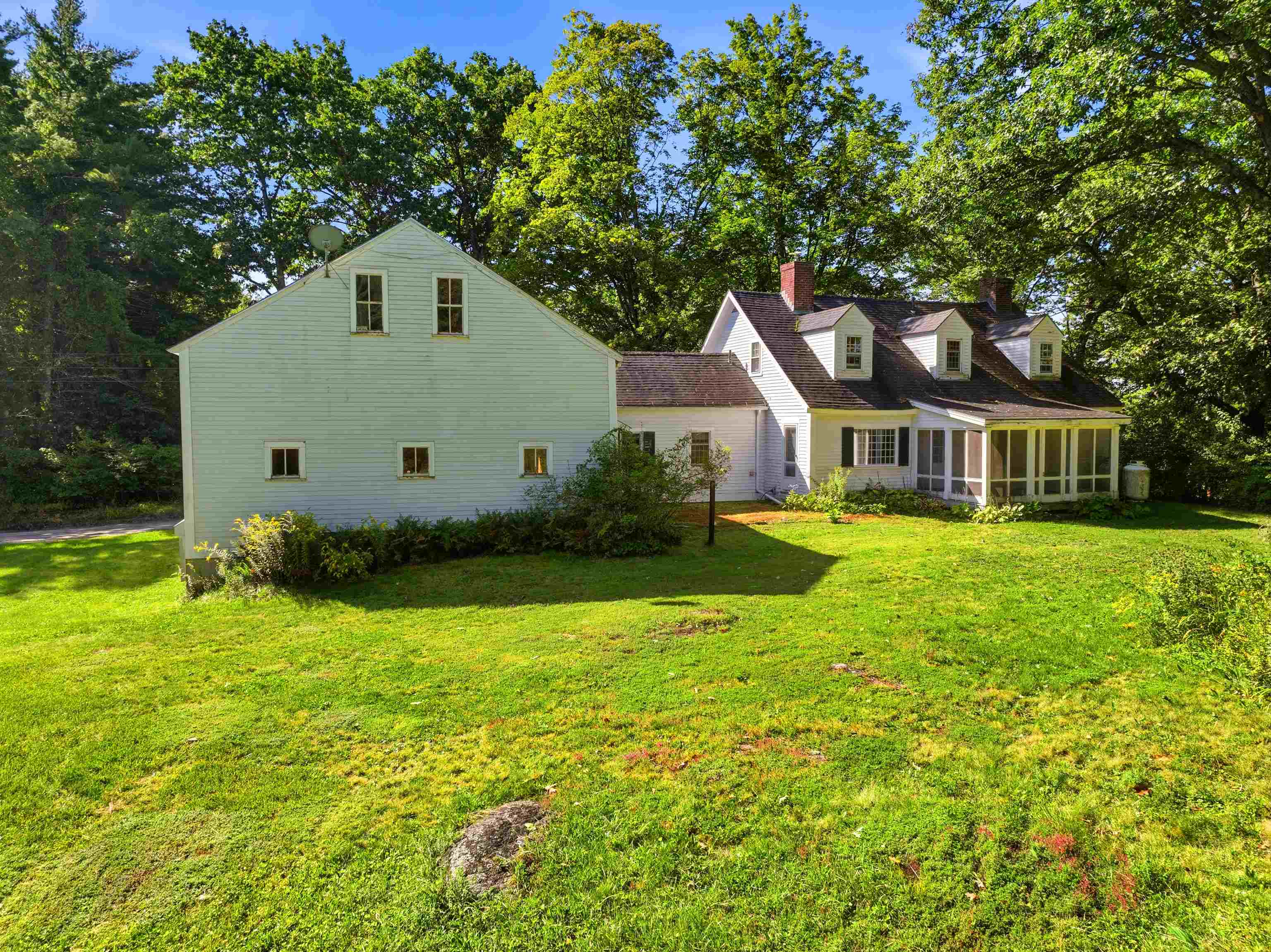 872 Hemlock Corner Loop Property Photo 7