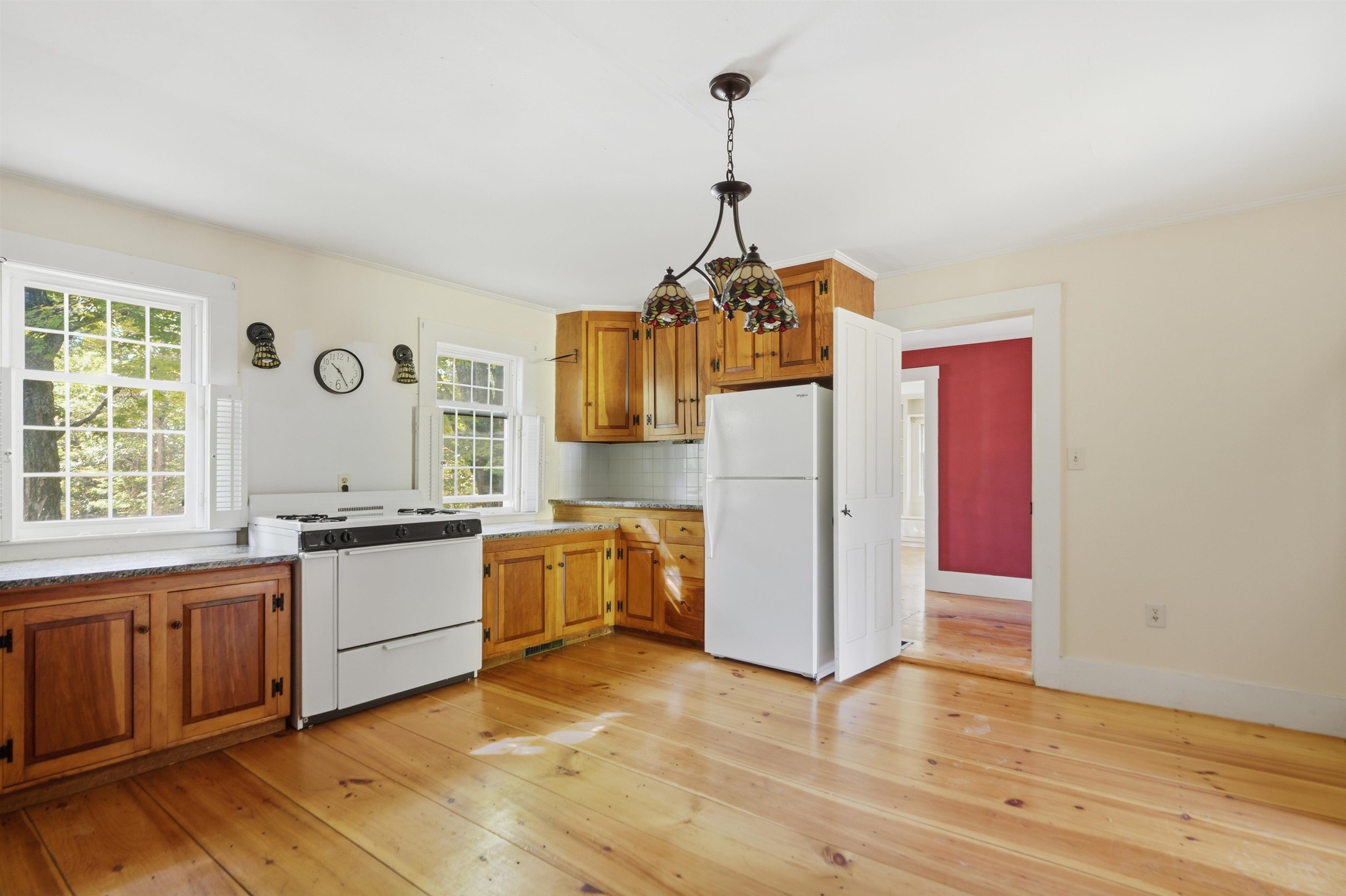 872 Hemlock Corner Loop Property Photo 10
