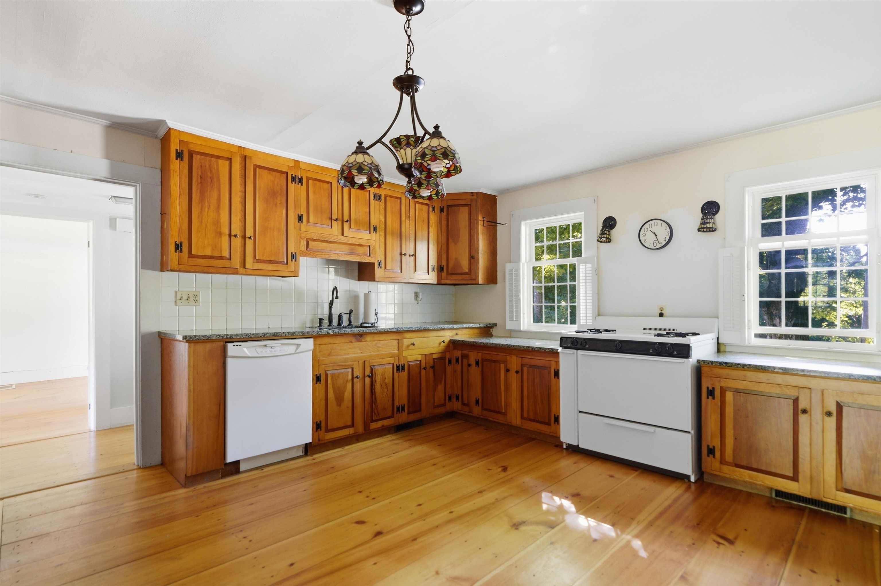 872 Hemlock Corner Loop Property Photo 12