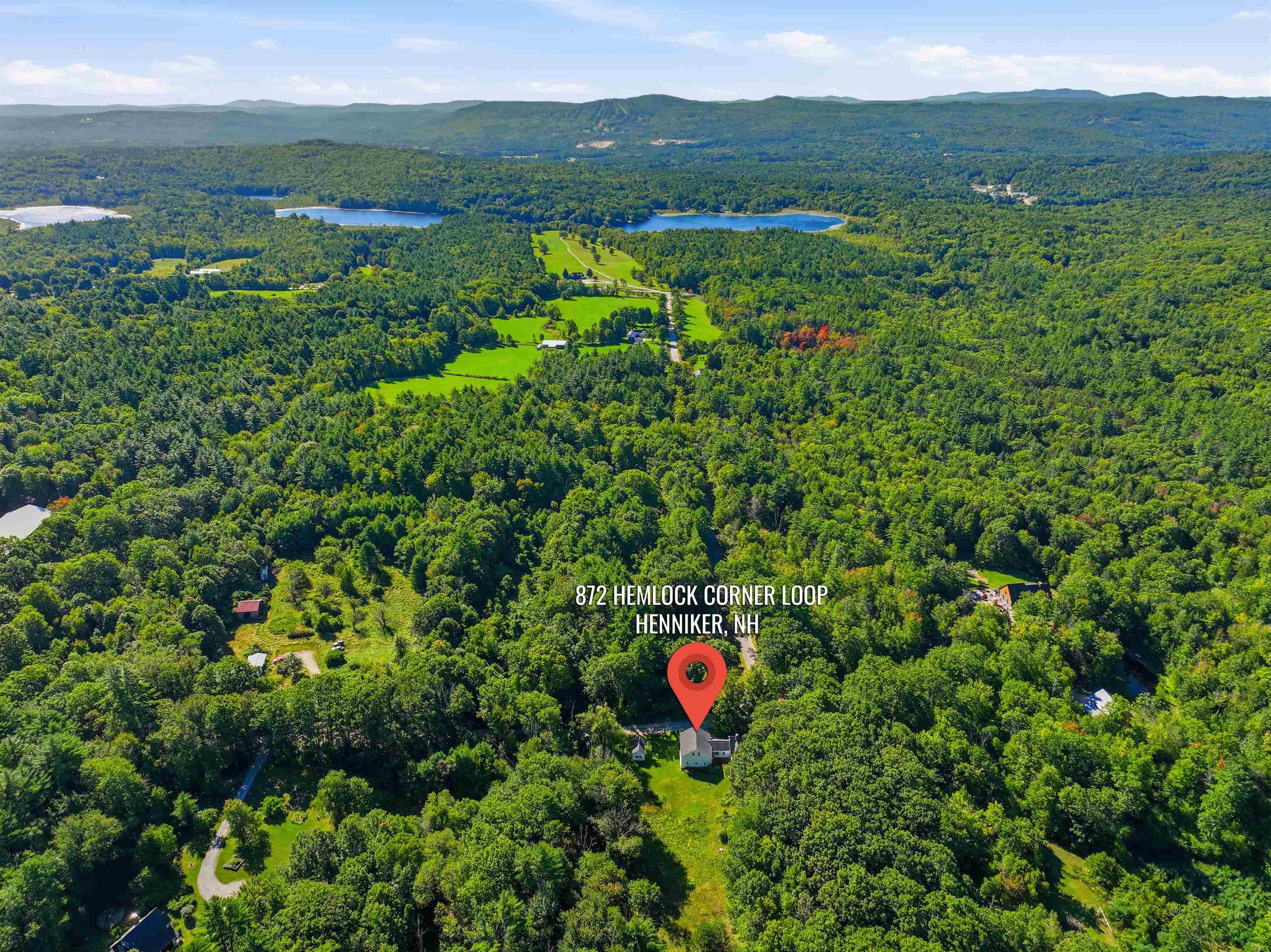 872 Hemlock Corner Loop Property Photo 28