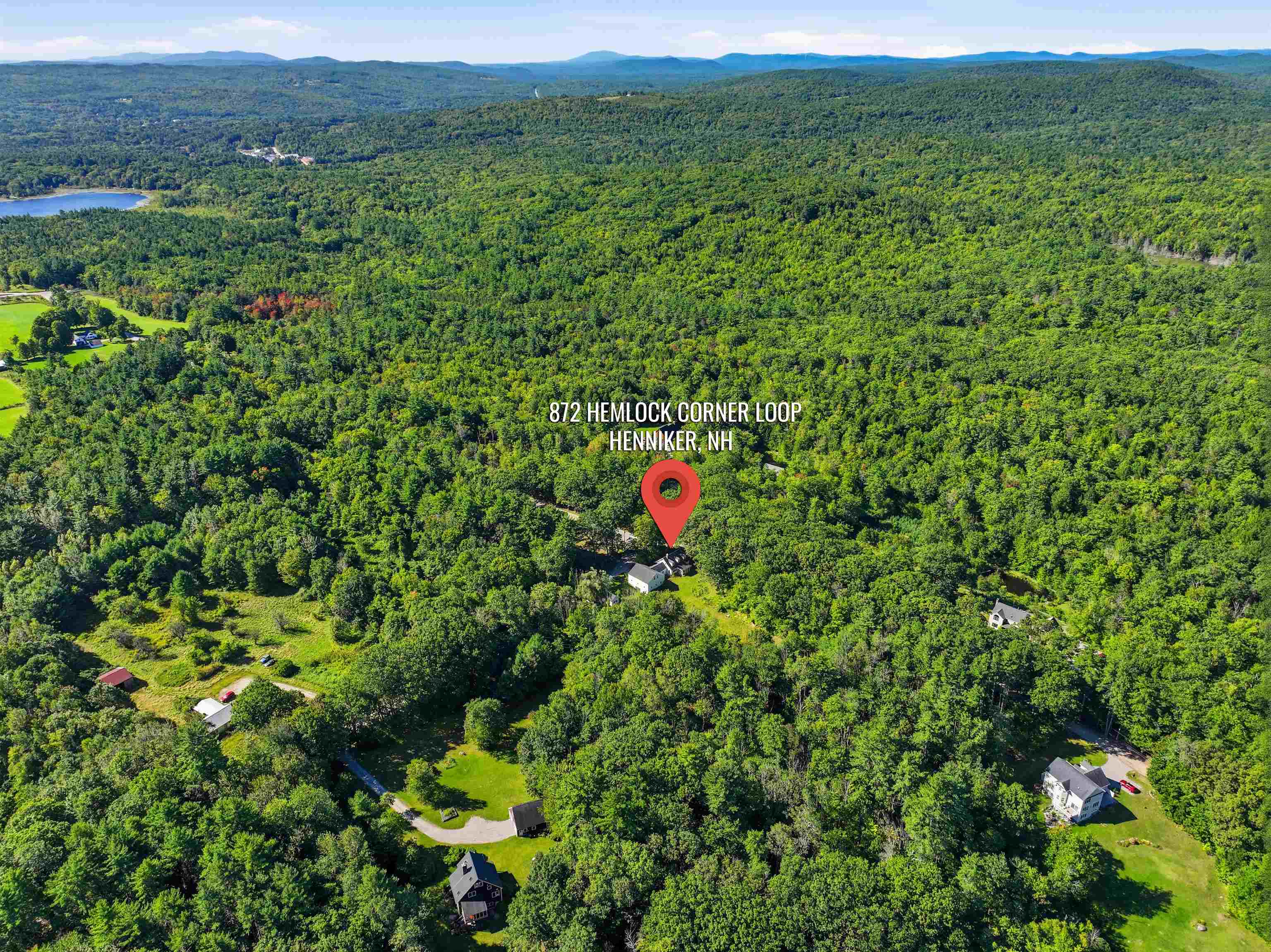 872 Hemlock Corner Loop Property Photo 35