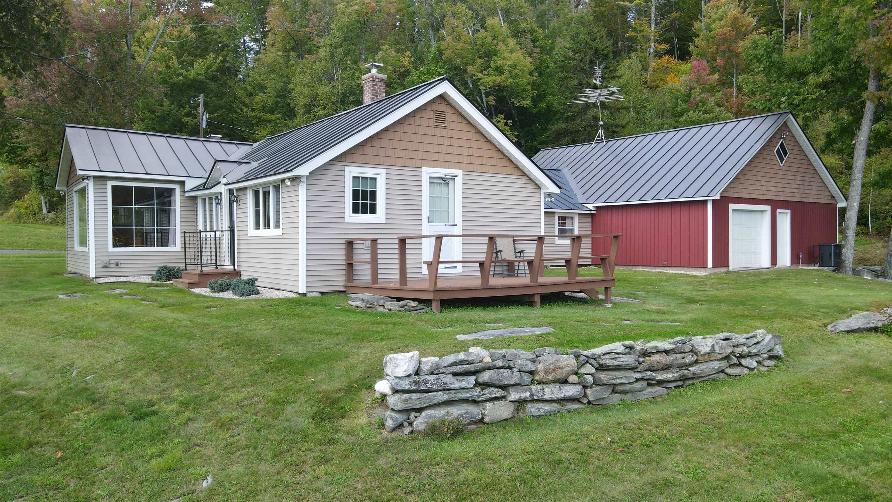 808 Whitcomb Hill Road Property Photo 1